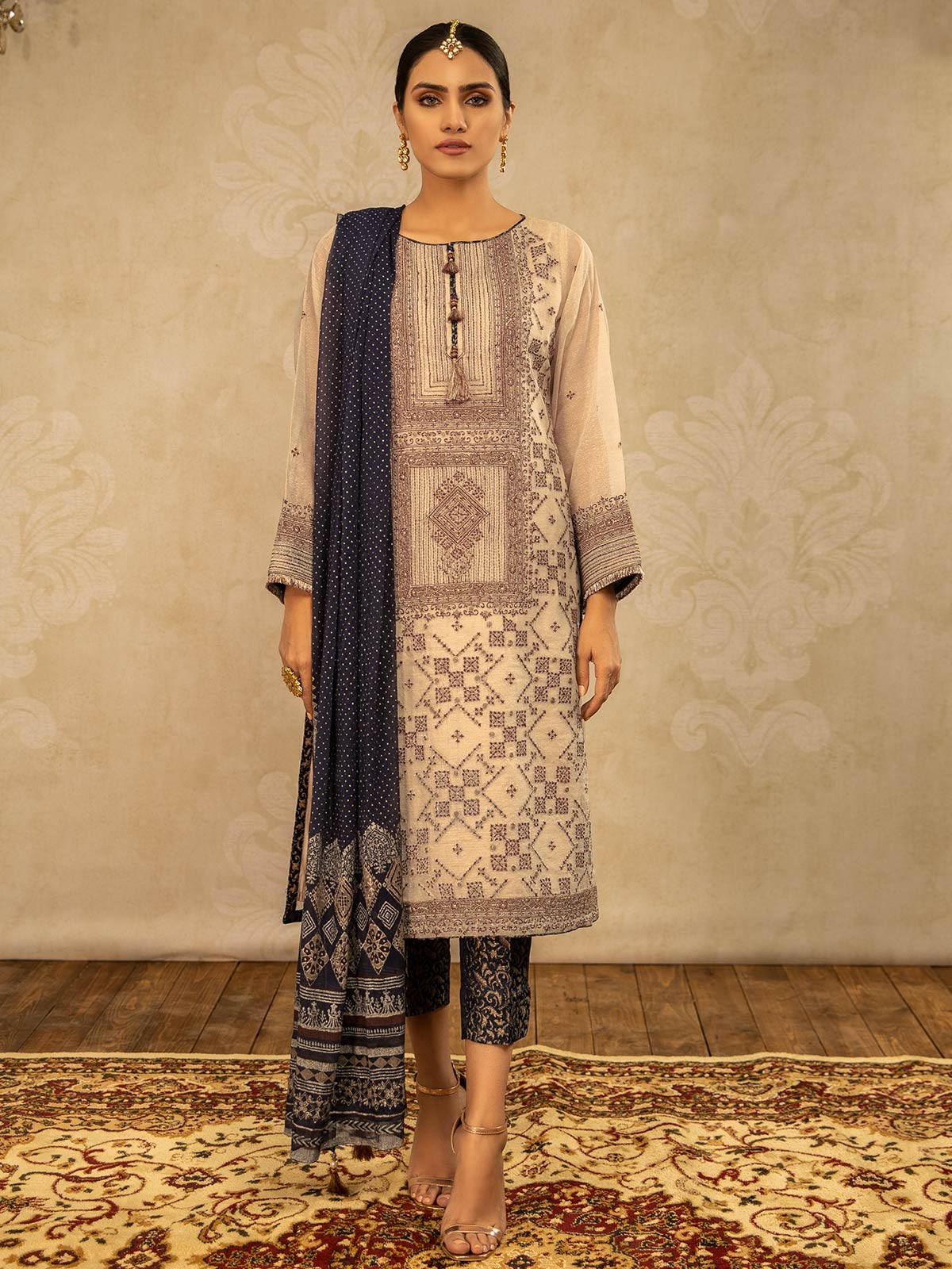 Unstitched Embroidered Viscose Suit - ELU19C9-19881