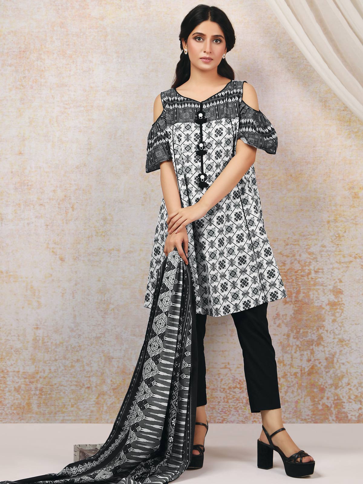 Unstitched Printed Monochrome Suit - ELU19M7-19744