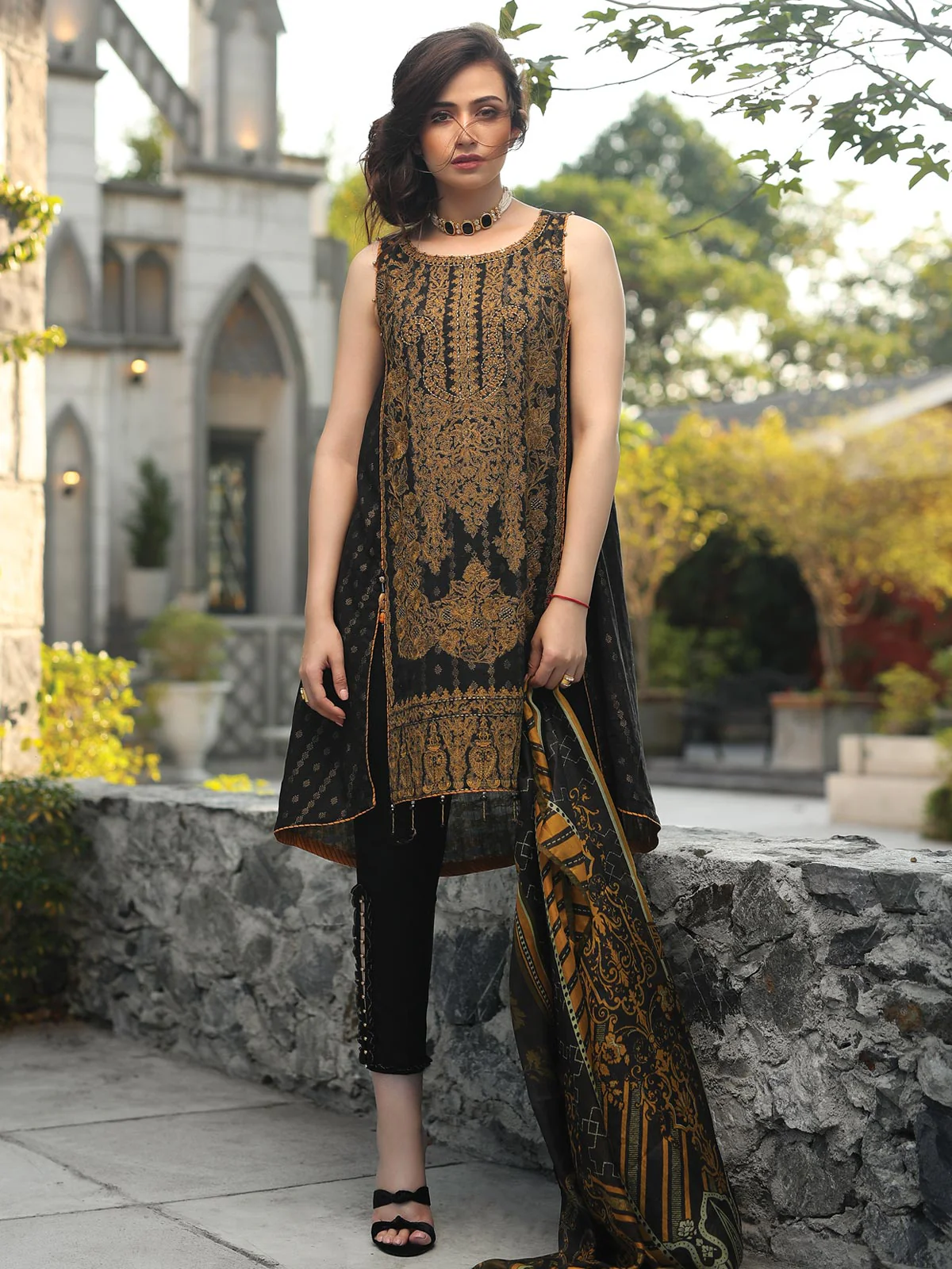 Unstitched Embroidered Jacquard Suit - ELU19V3-19517
