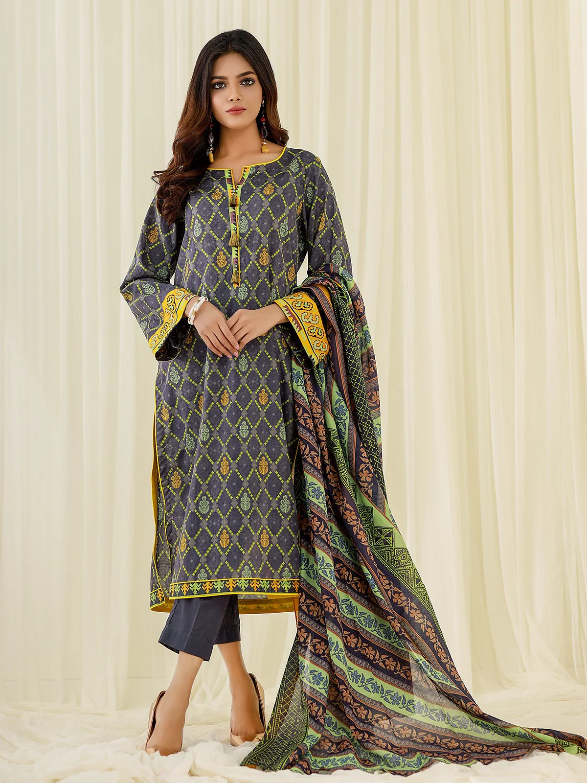 Unstitched Printed Lawn Suit - EWU21A1-20571