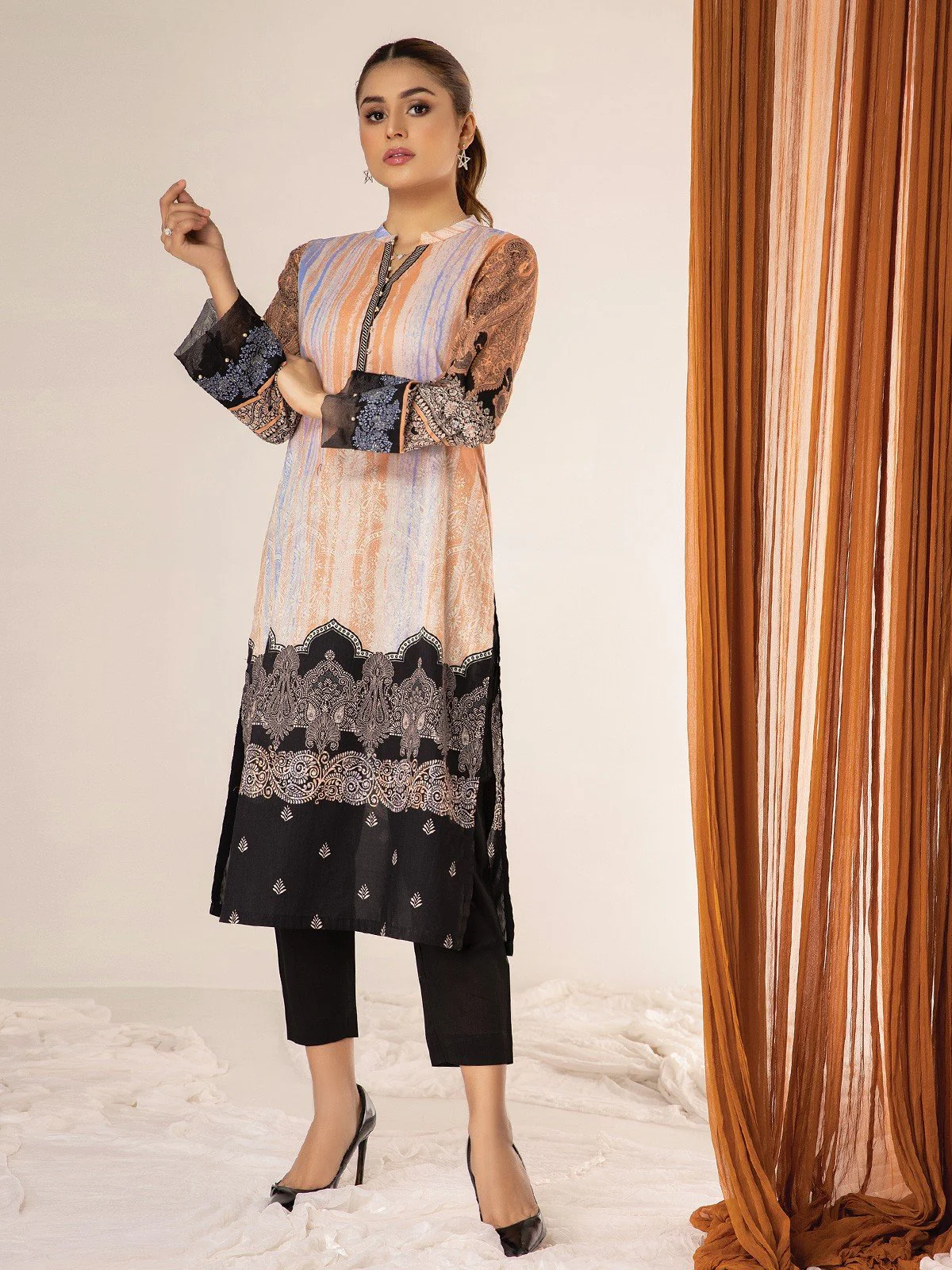 Unstitched Printed Lawn Shirt - EWU21A1-20611