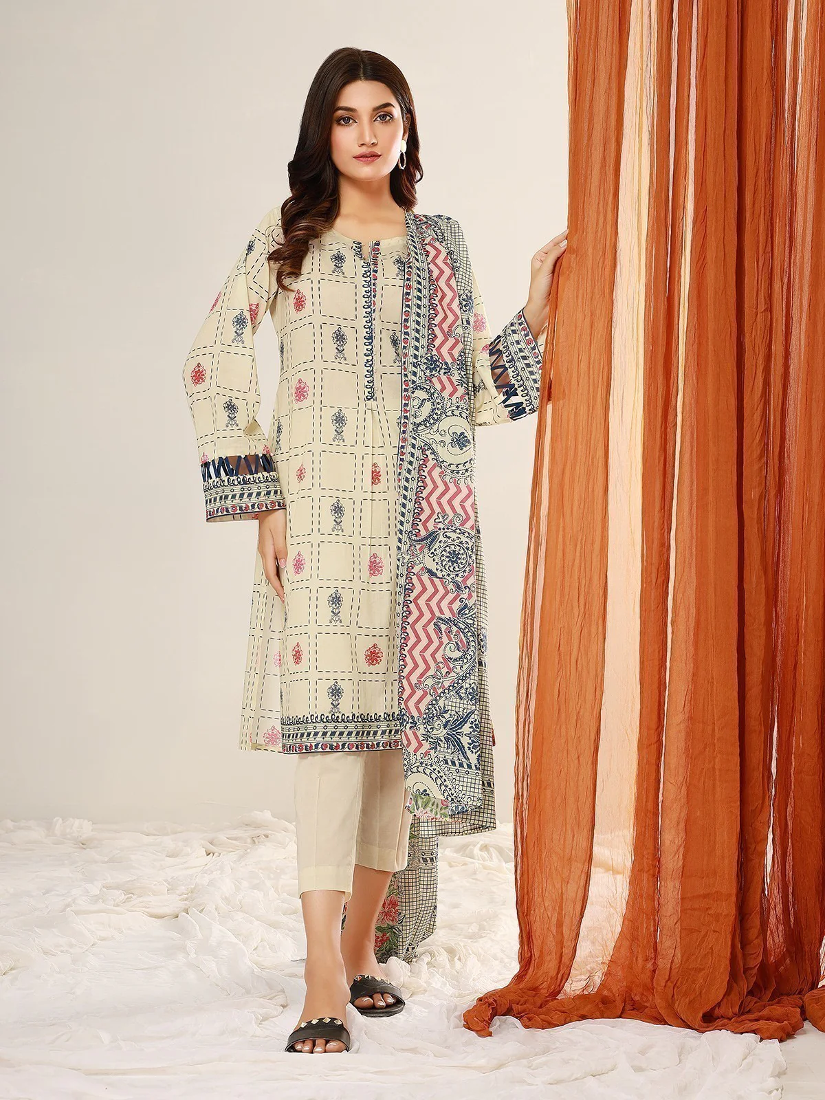 Unstitched Printed Lawn Suit - EWU21A1-20629