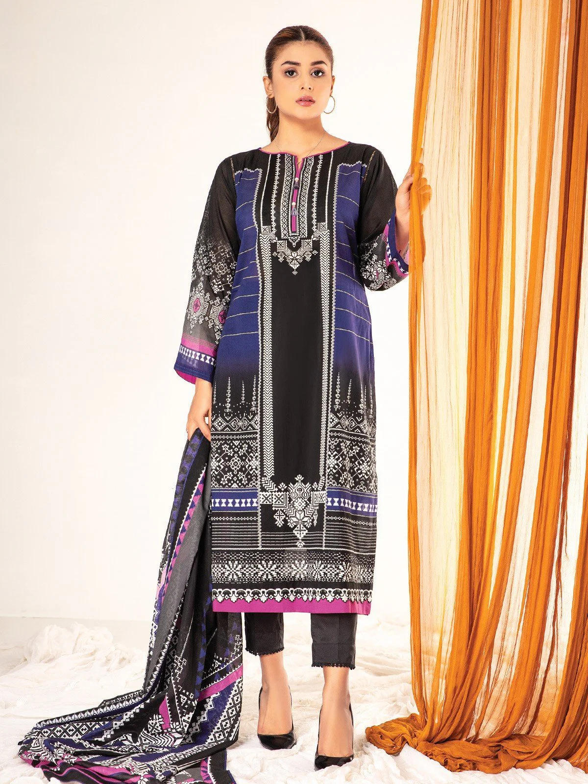Unstitched Printed Lawn Suit - EWU21A1-20704
