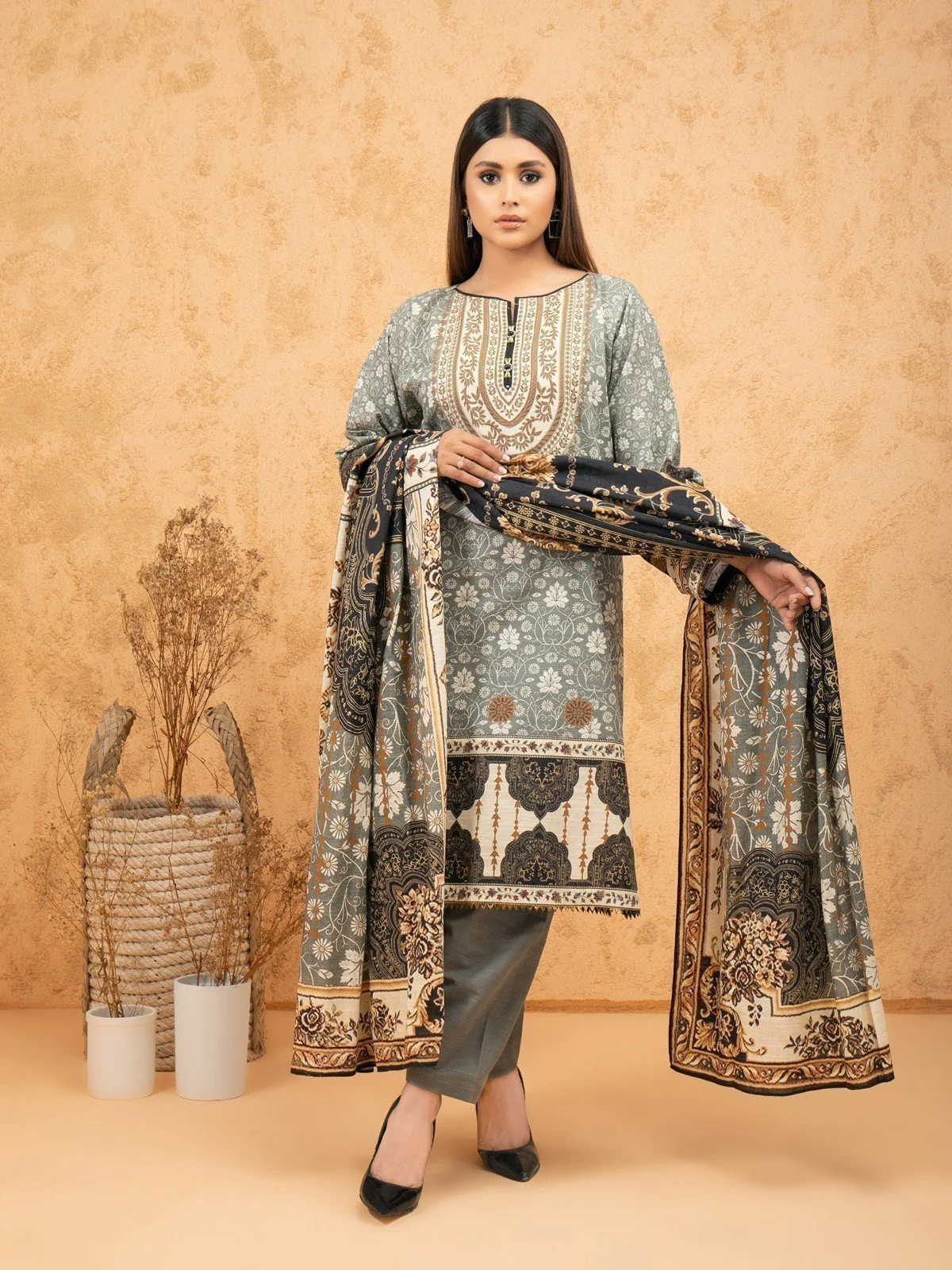 Unstitched Printed Viscose Suit - EWU21A10-21385