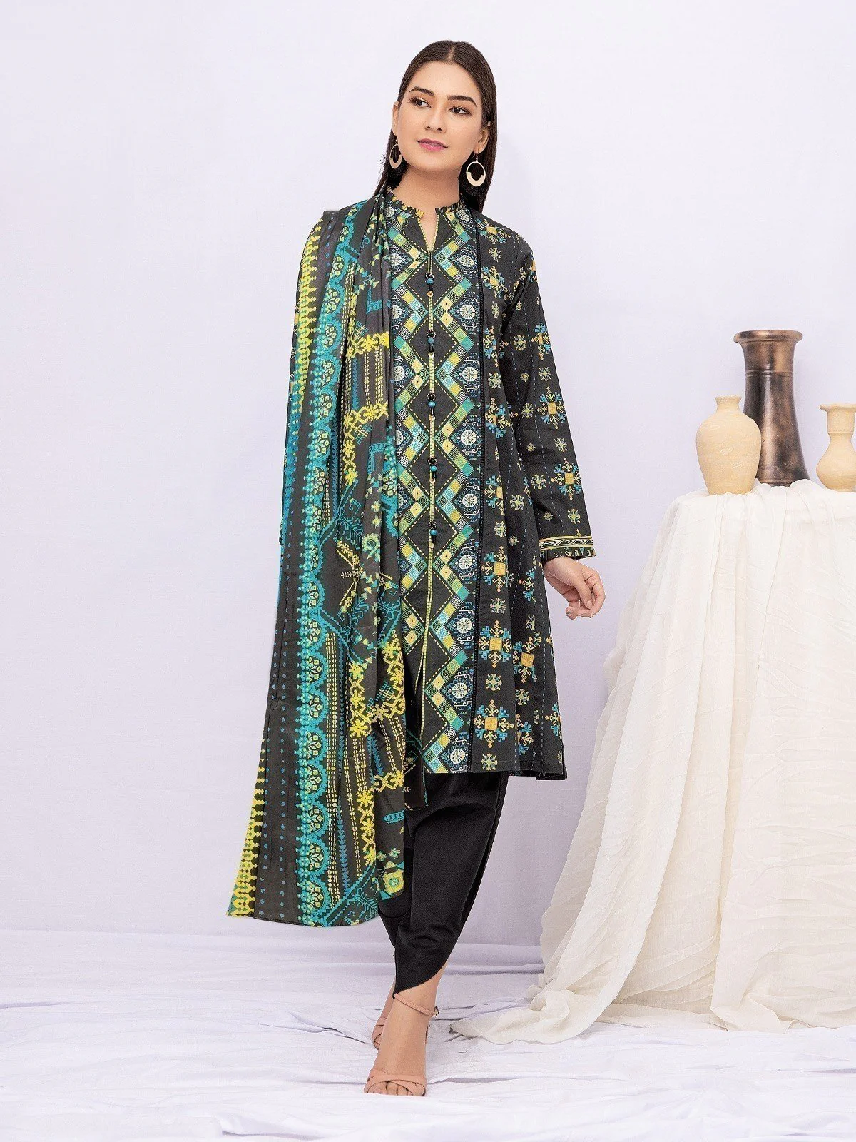 Unstitched Printed Khaddar Shirt Dupatta - EWU21A9-21548