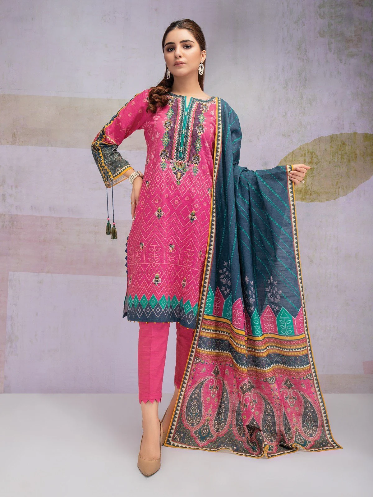 Unstitched Embroidered Viscose Suit - EWU21V11-21749