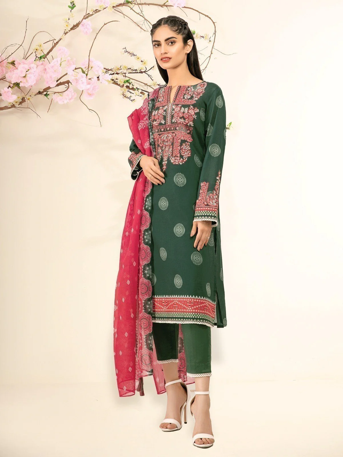 Unstitched Embroidered Lawn Suit - EWU21V2-20851