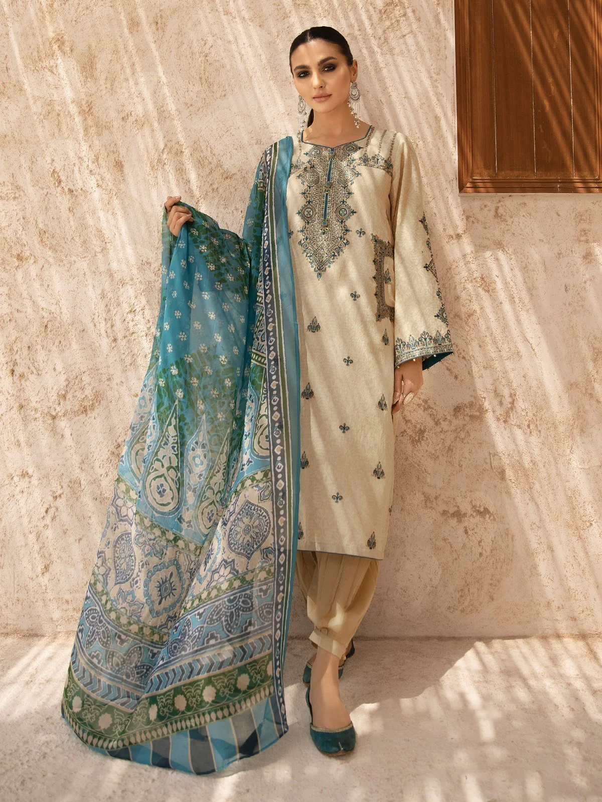 Unstitched Embroidered Jacquard Suit - EWU21V2-20852