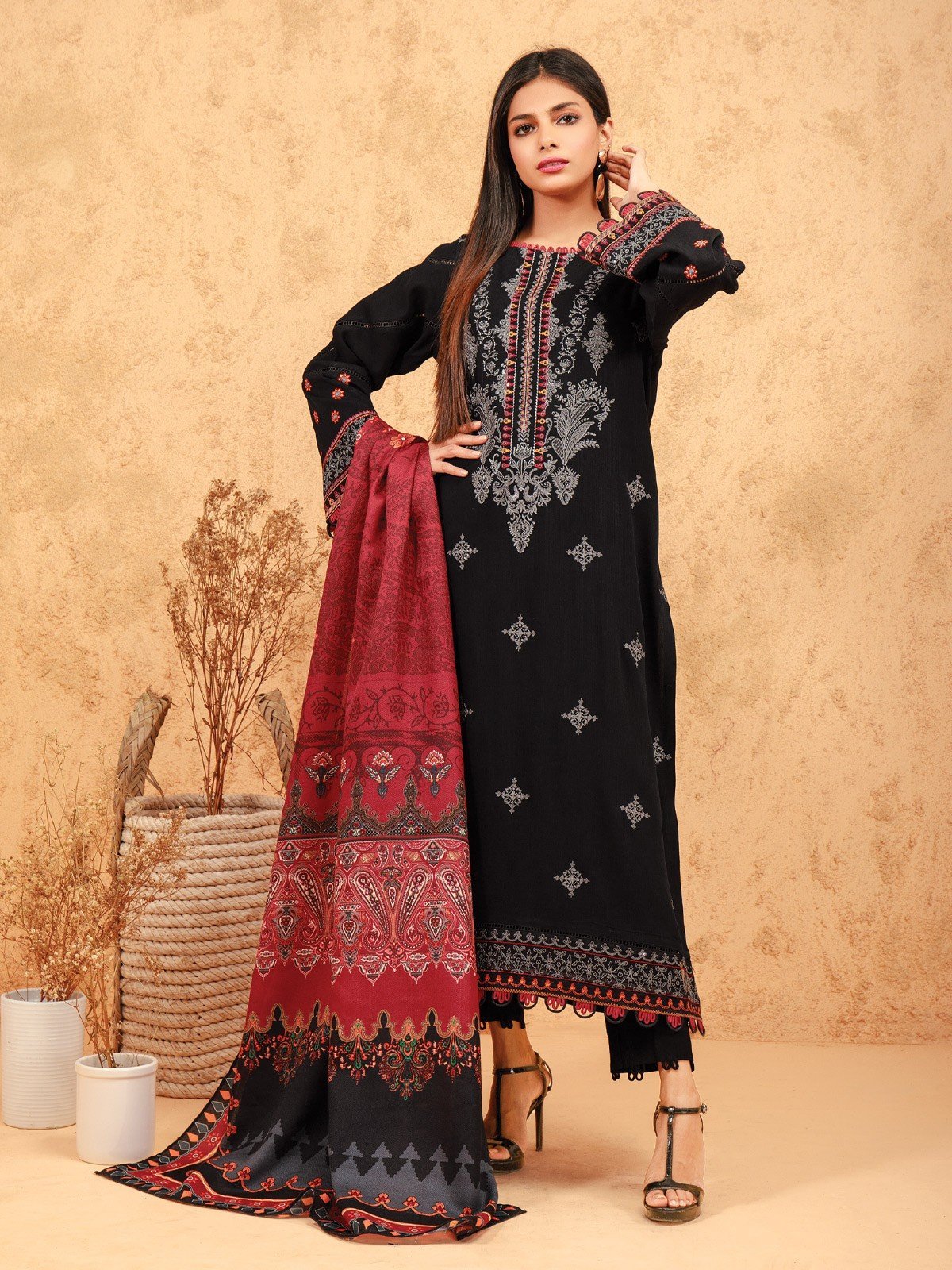 Unstitched Embroidered Cotail Suit - EWU21V8-21811