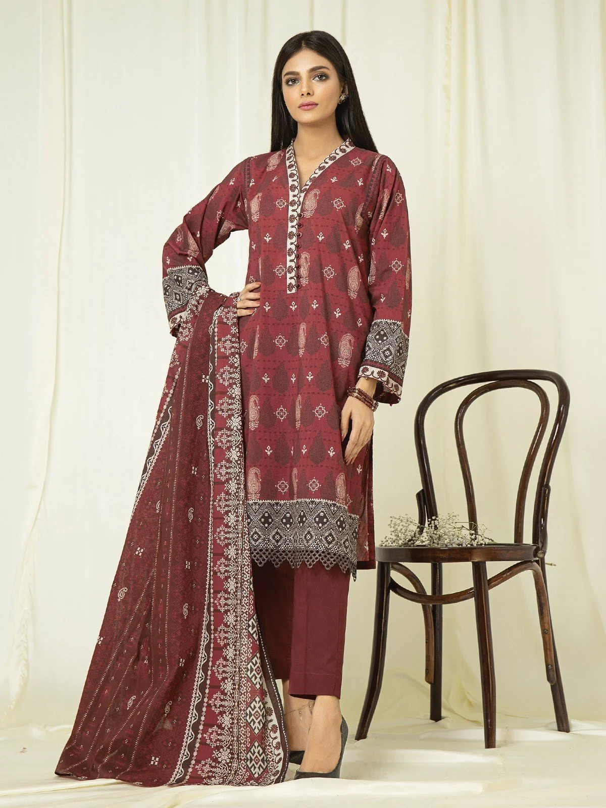 Unstitched Printed Lawn Suit - EWU22A1-23150