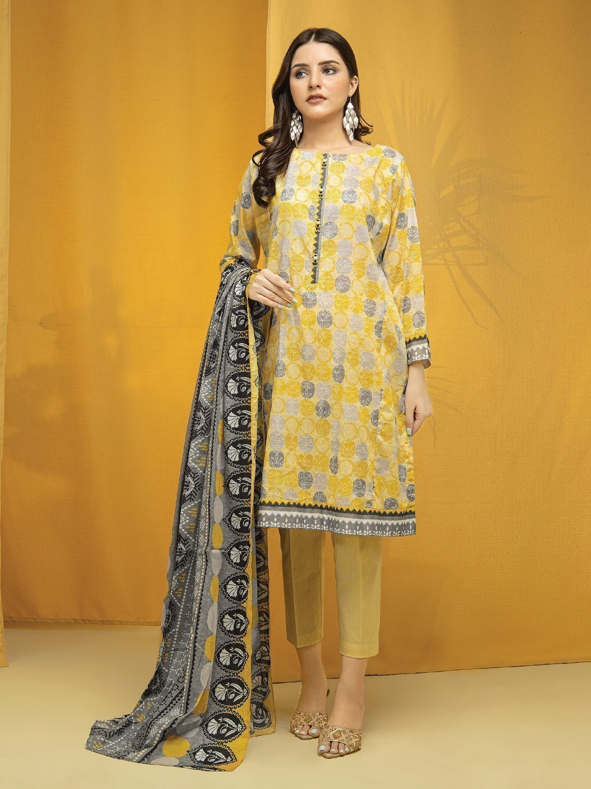 Unstitched Printed Lawn Suit - EWU22A1-23188