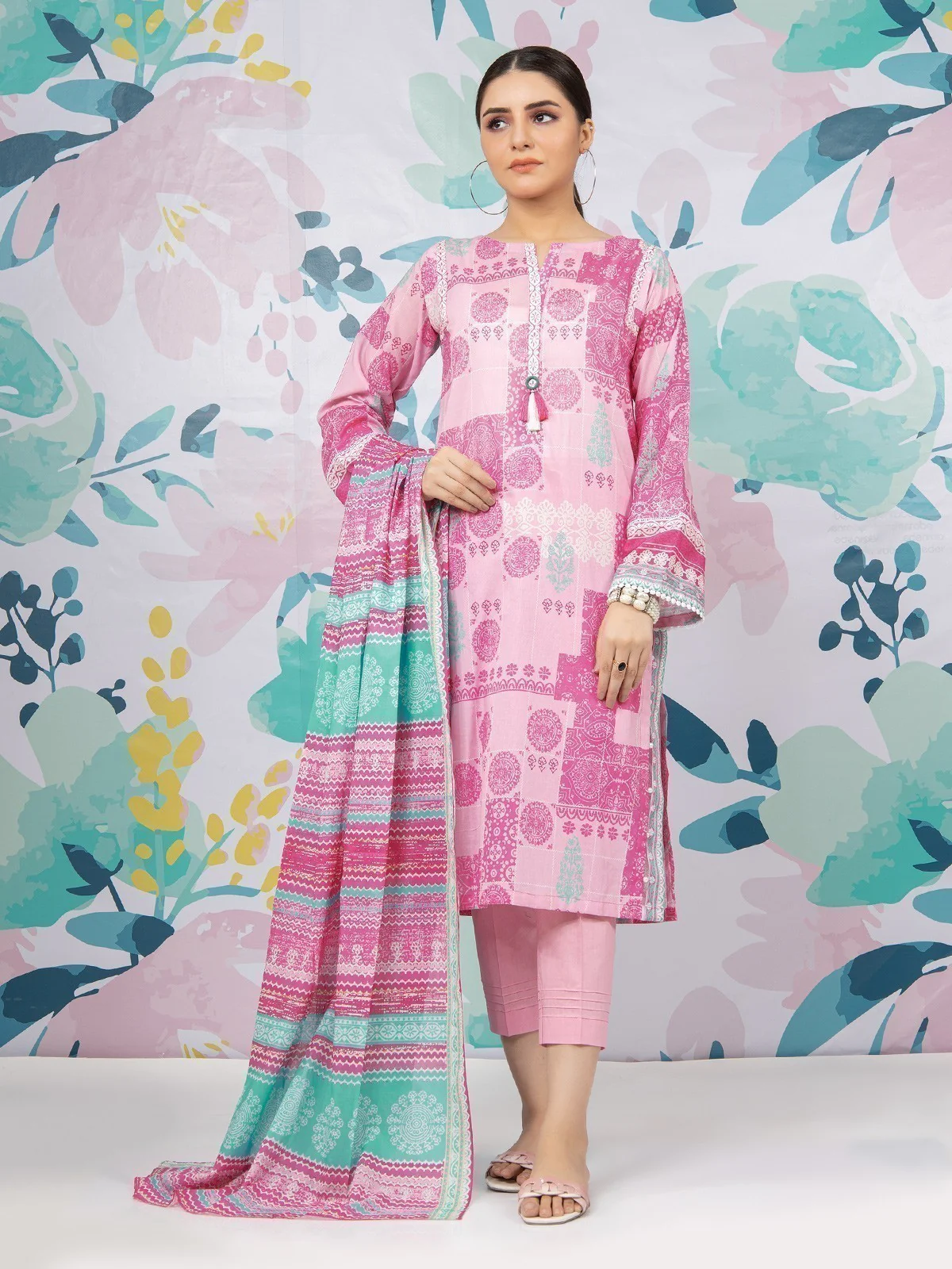 Unstitched Printed Lawn Suit - EWU22A1-23202