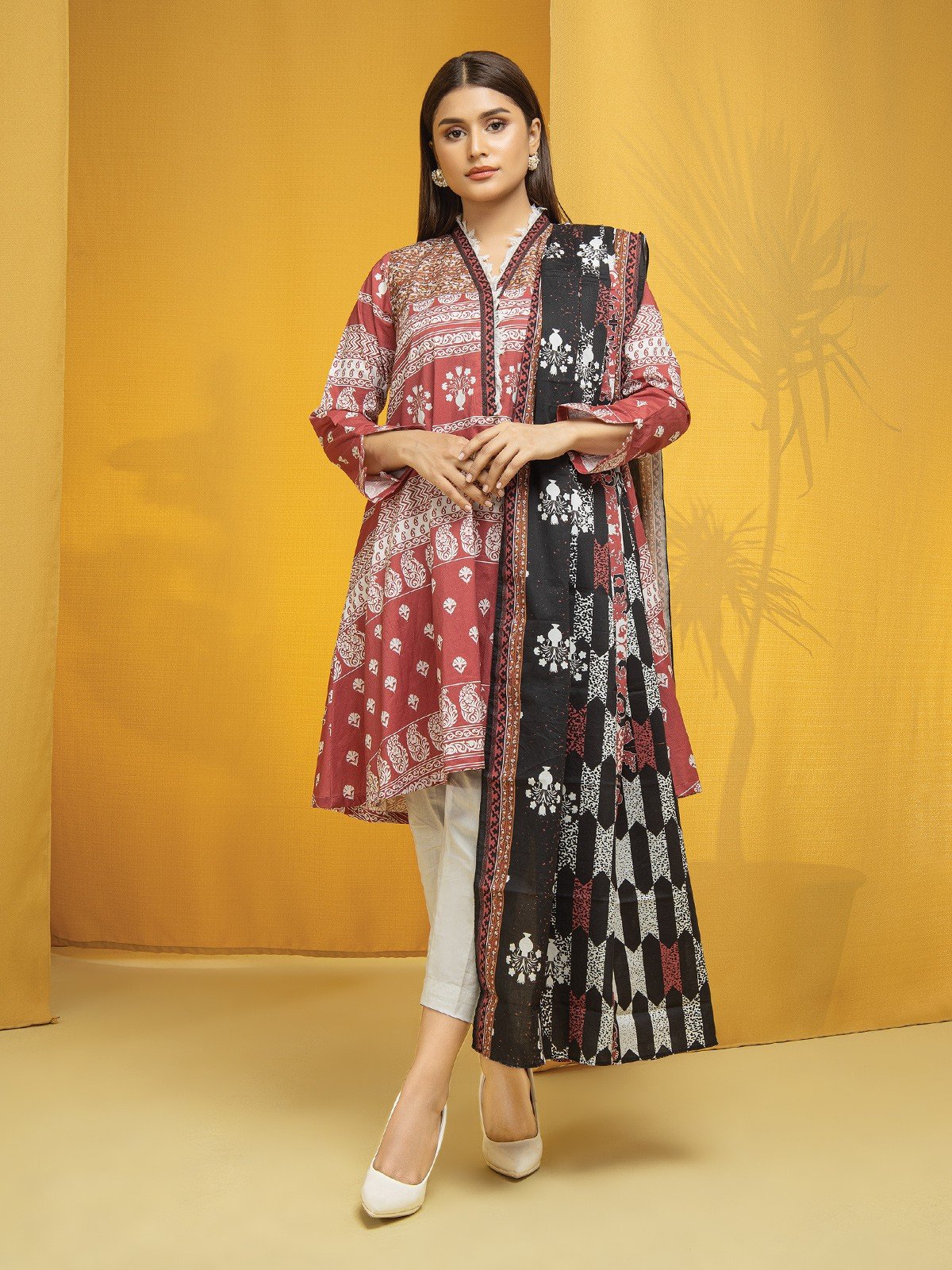 Unstitched Printed Lawn Shirt Dupatta - EWU22A1-23221