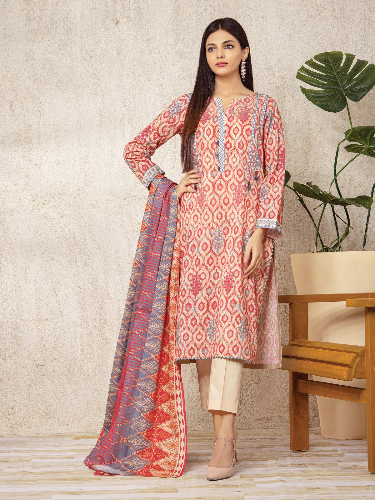 Unstitched Printed Lawn Suit - EWU22A1-23417