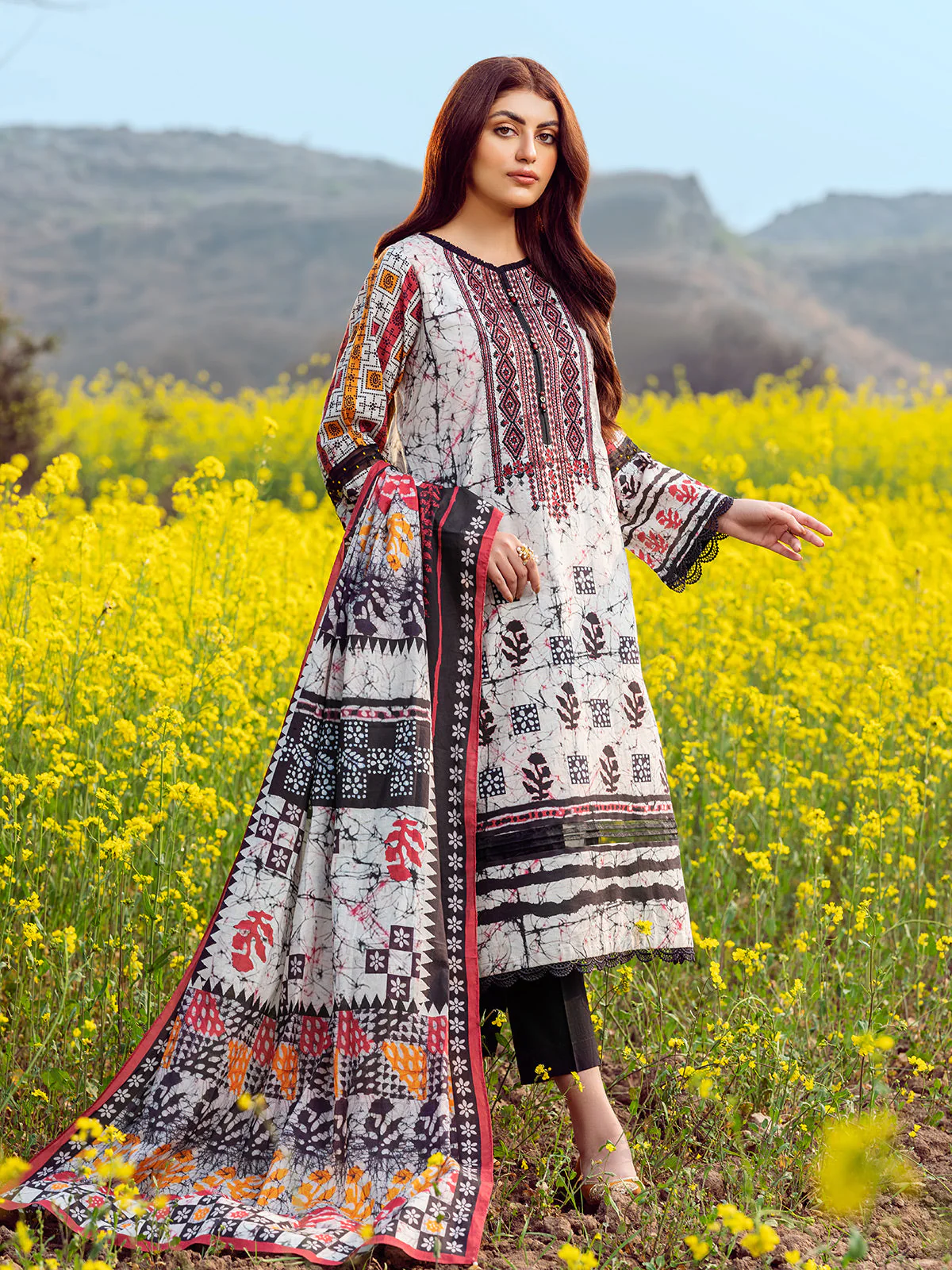 Unstitched Embroidered Lawn Shirt - EWU22V1-23548S