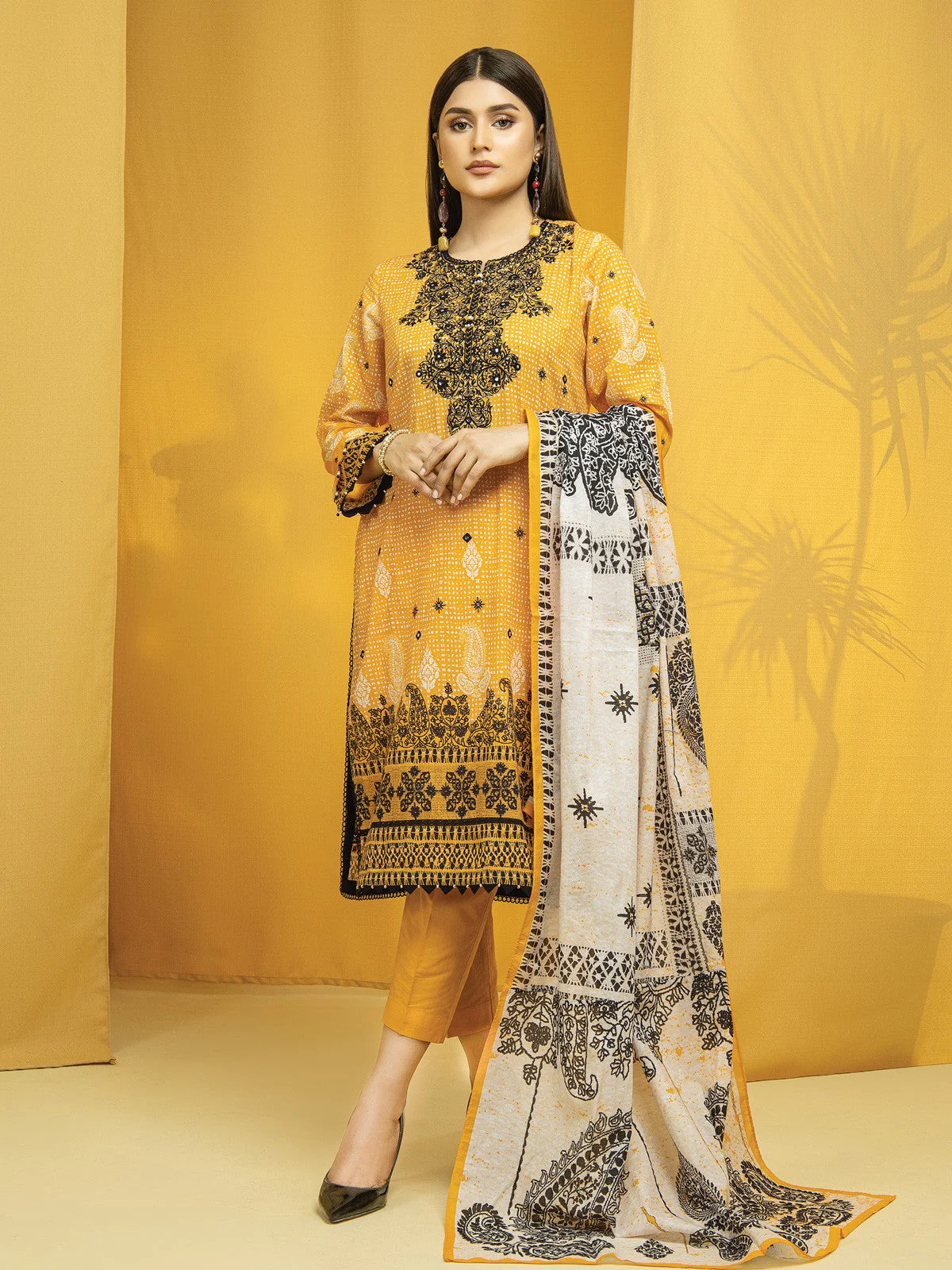 Unstitched Embroidered Lawn Shirt - EWU22V1-23551S