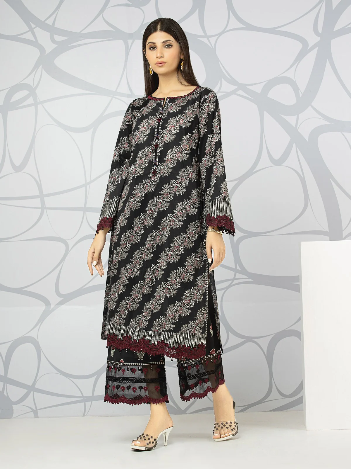 Unstitched Embroidered Lawn Shirt Trouser - EWU22V1-23568