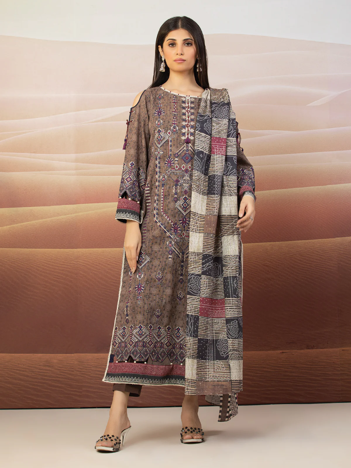 Unstitched Embroidered Crepe Viscose Suit - EWU22V10-25017