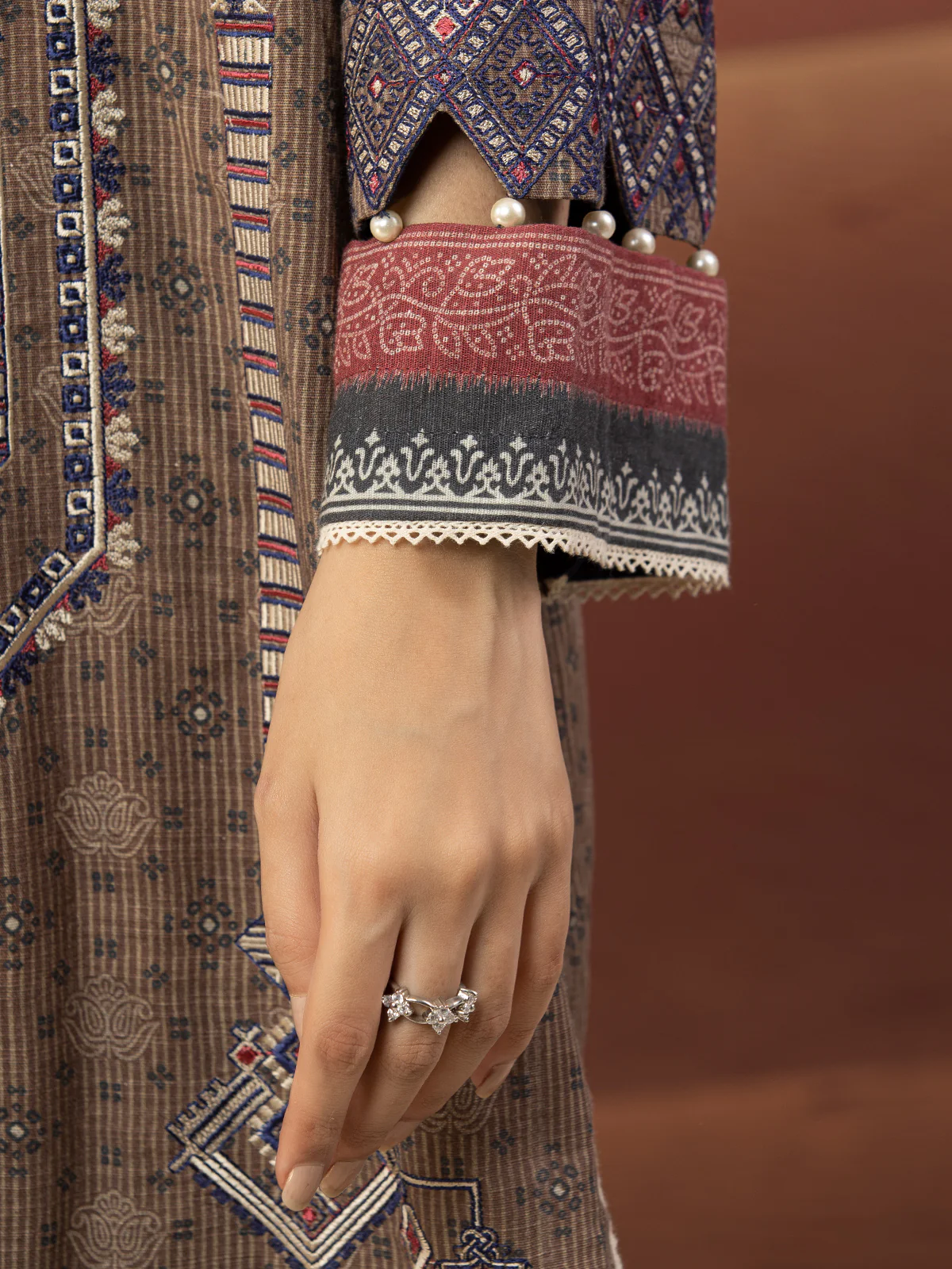 Unstitched Embroidered Crepe Viscose Shirt - EWU22V10-25017S - Image 4