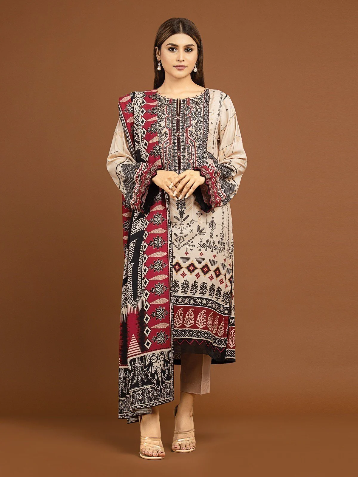 Unstitched Embroidered Viscose Suit - EWU22V13-24045XXL