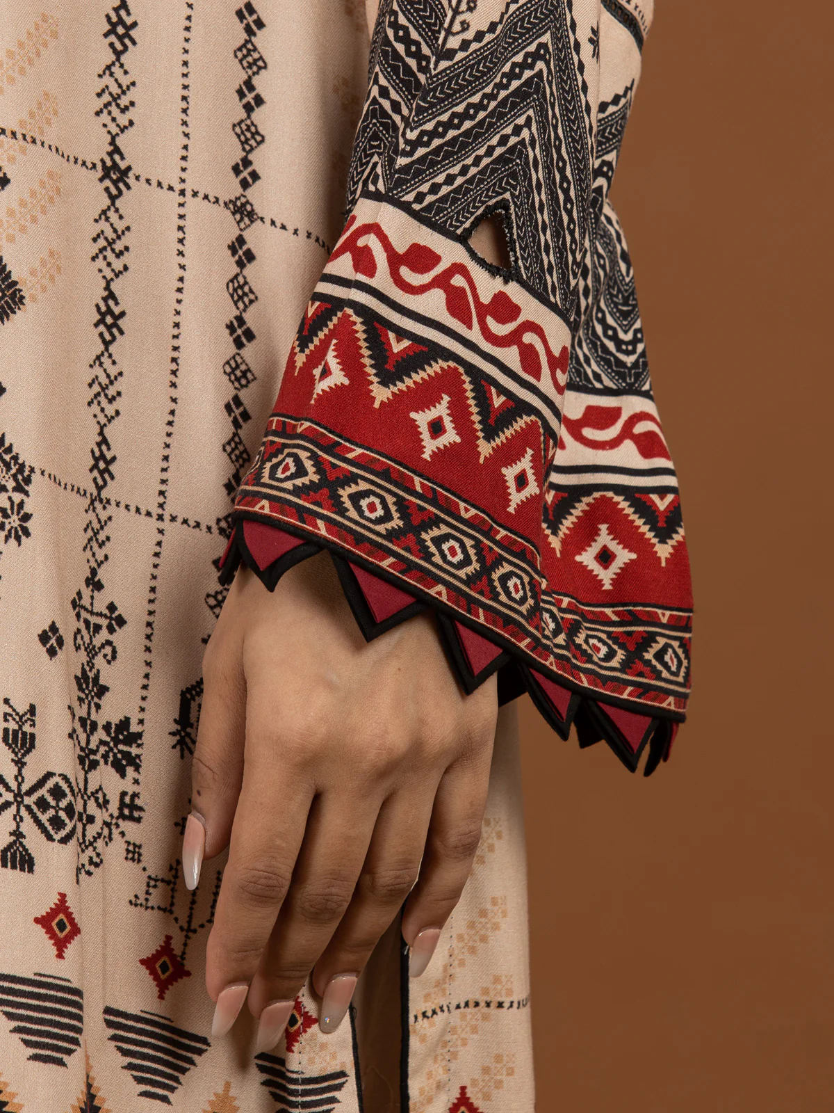 Unstitched Embroidered Viscose Suit - EWU22V13-24045XXL - Image 4