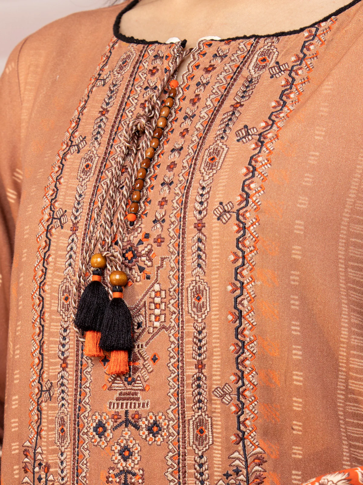 Unstitched Embroidered Viscose Suit - EWU22V13-24046XXL - Image 2