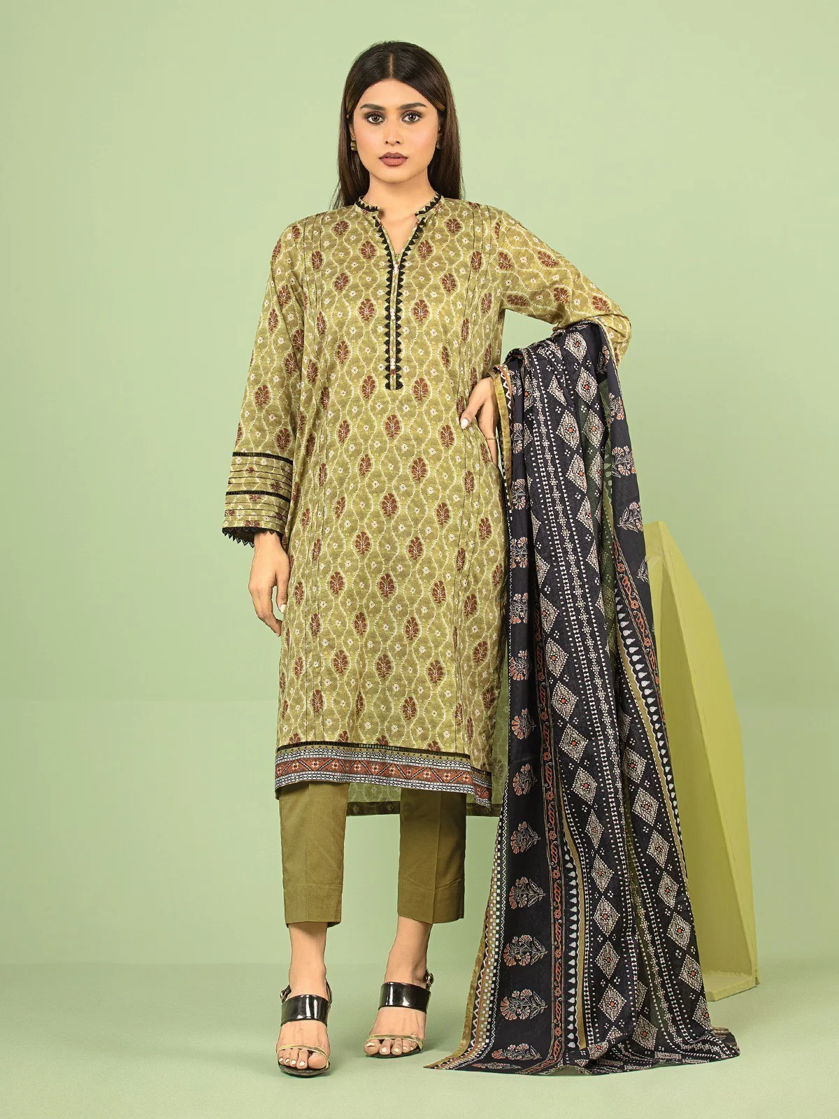 Unstitched Printed Lawn Suit - EWU23A1-26198