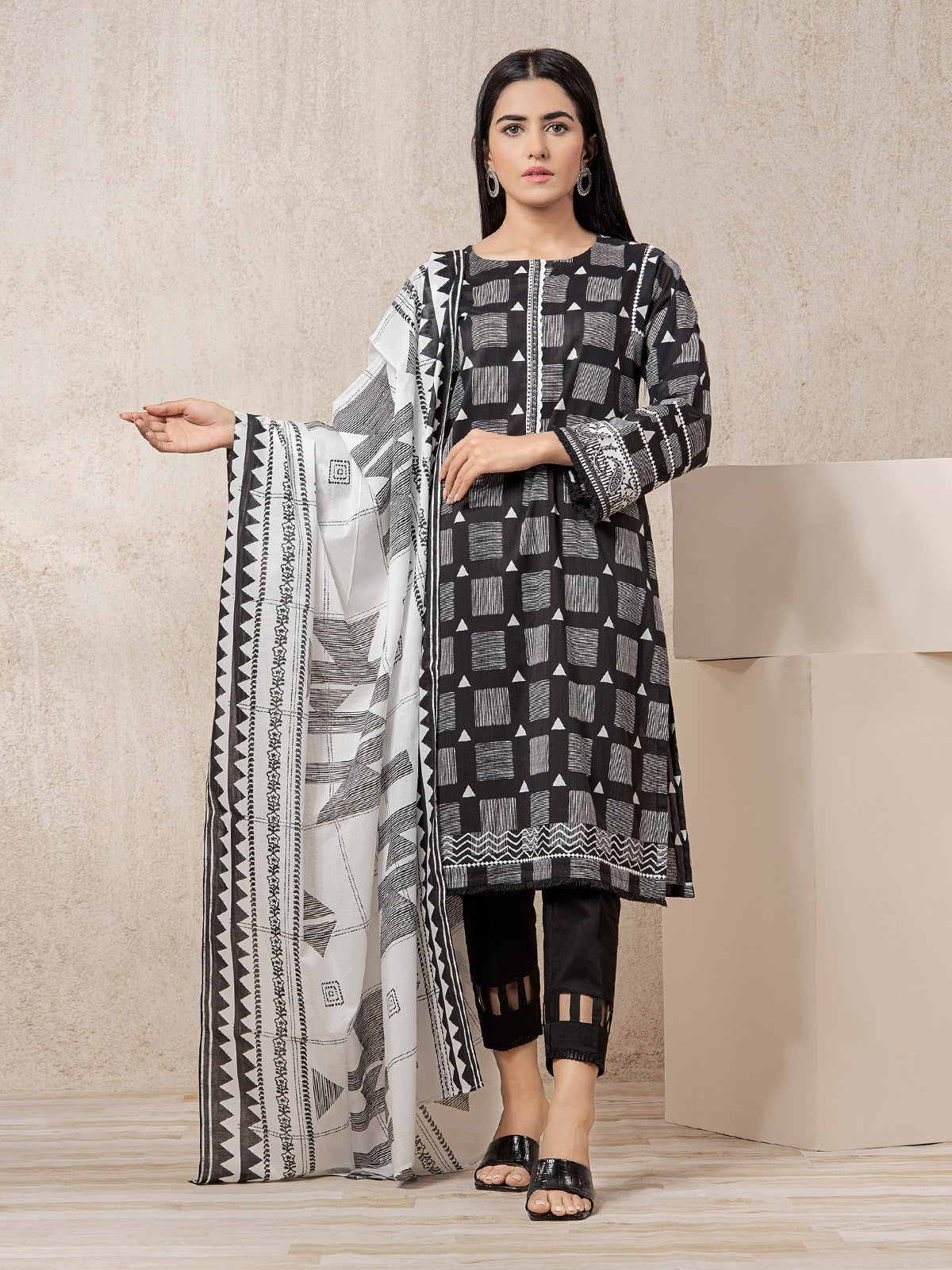 Unstitched Printed Lawn Shirt Dupatta - EWU23A1-26351SD