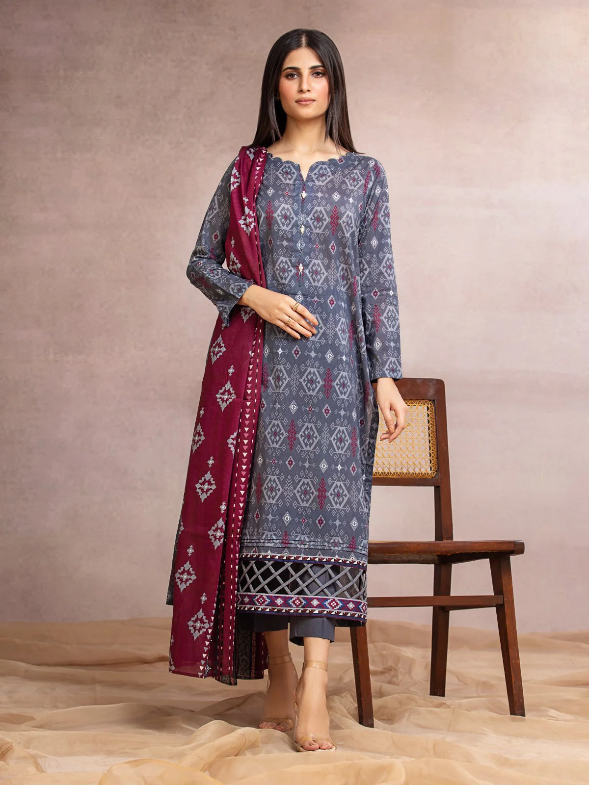 Unstitched Printed Khaddar Suit - EWU23A3-27155-3P