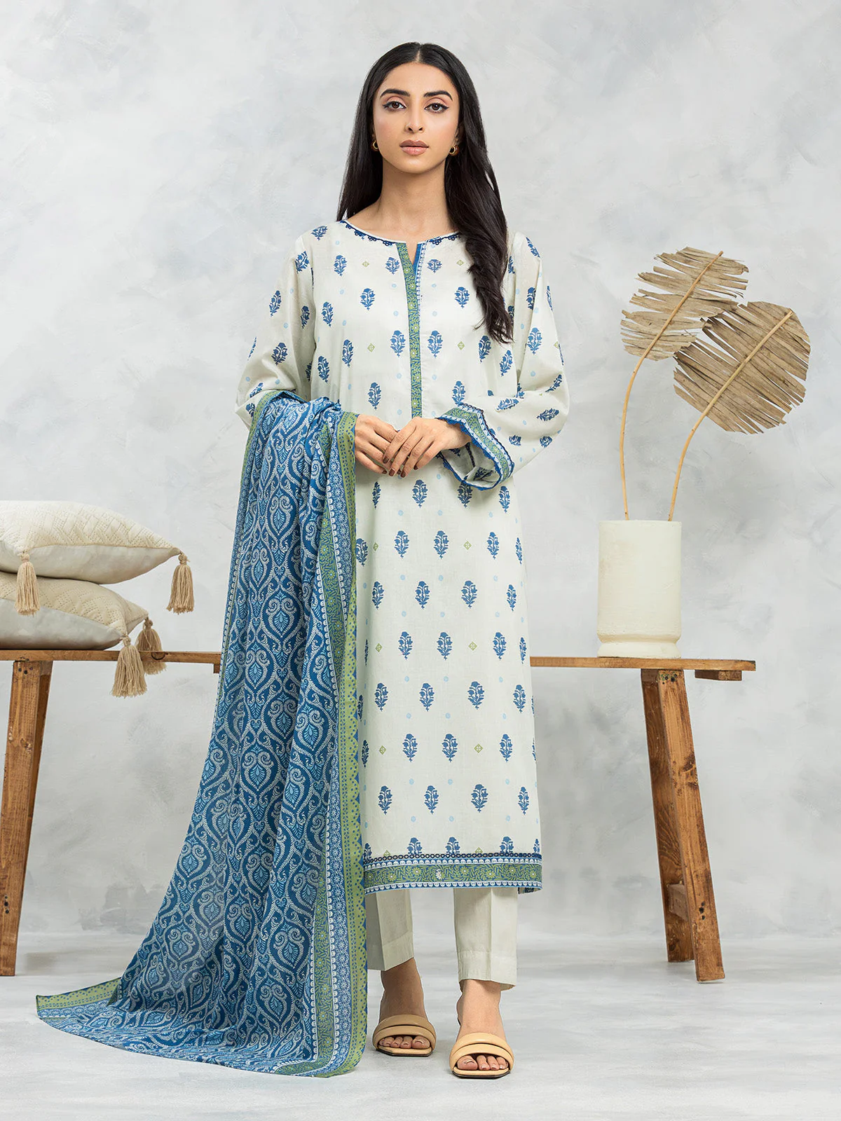Unstitched Printed Lawn Suit - EWU24A1-29182-3P
