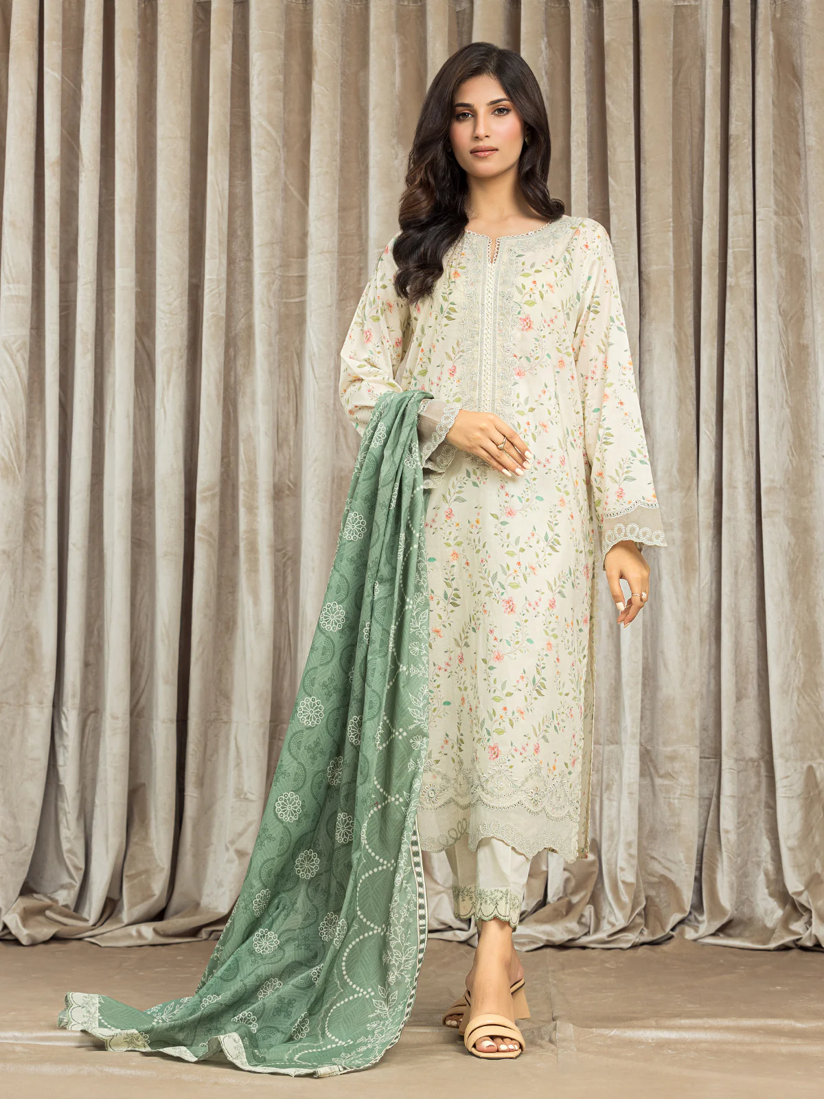 Unstitched Embroidered Lawn Suit - EWU24V1-28611-3P