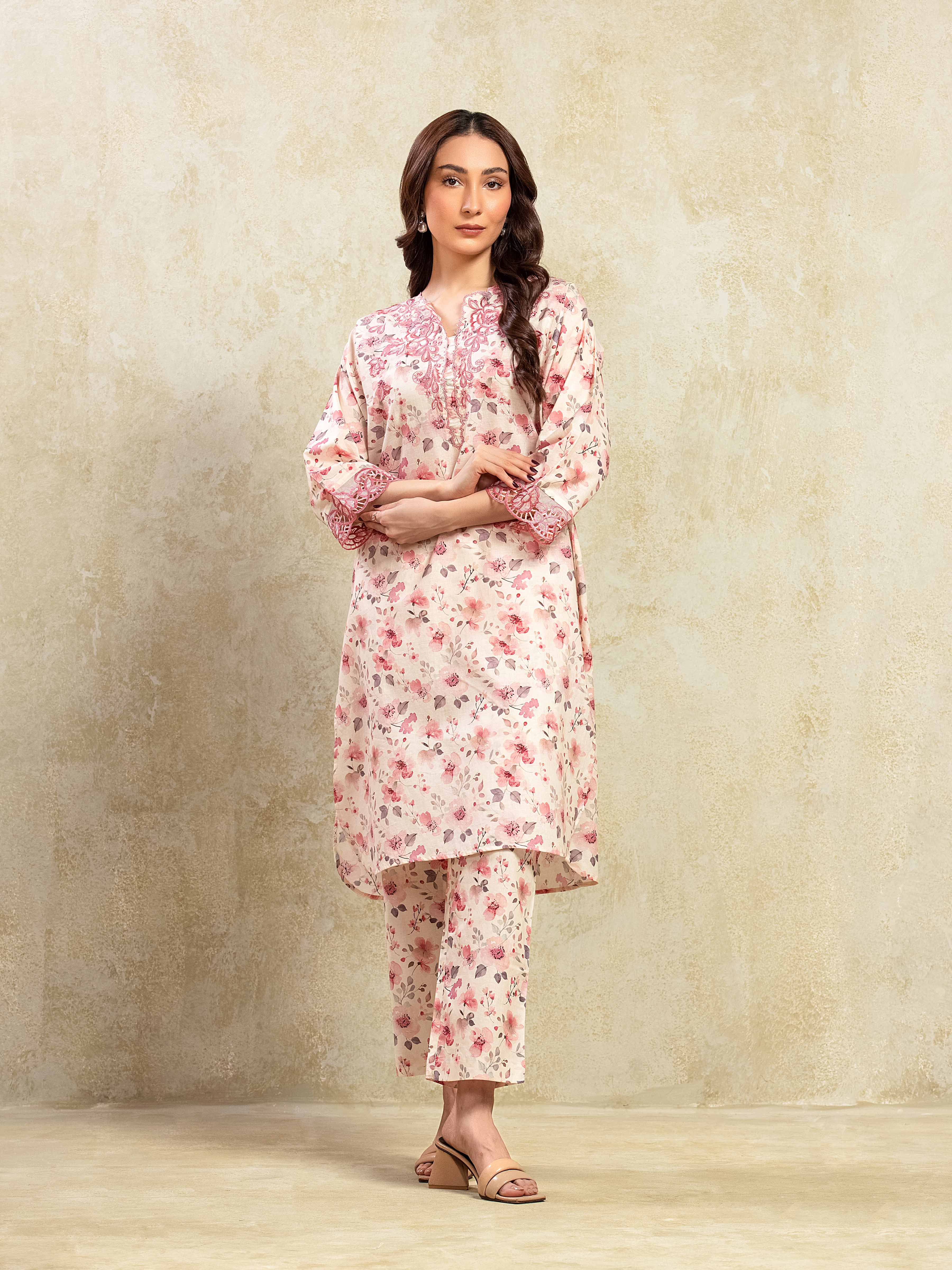 Pret Embroidered Lawn Co-ord Set - EWTKE5-82392ST