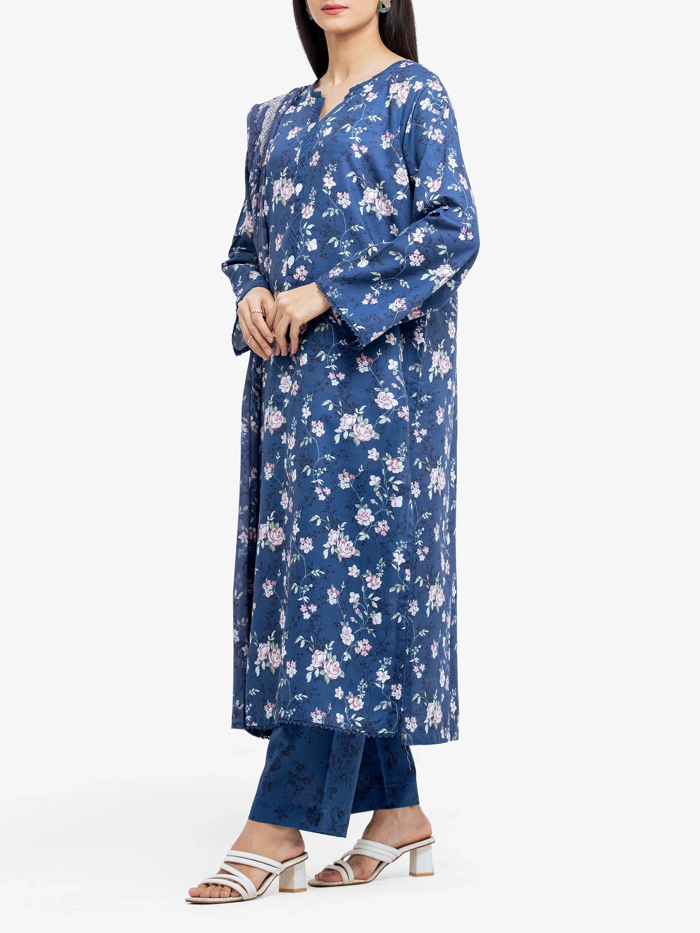 Pret Printed Khaddar Shirt Dupatta - EWTKP24-81496SD - Image 4