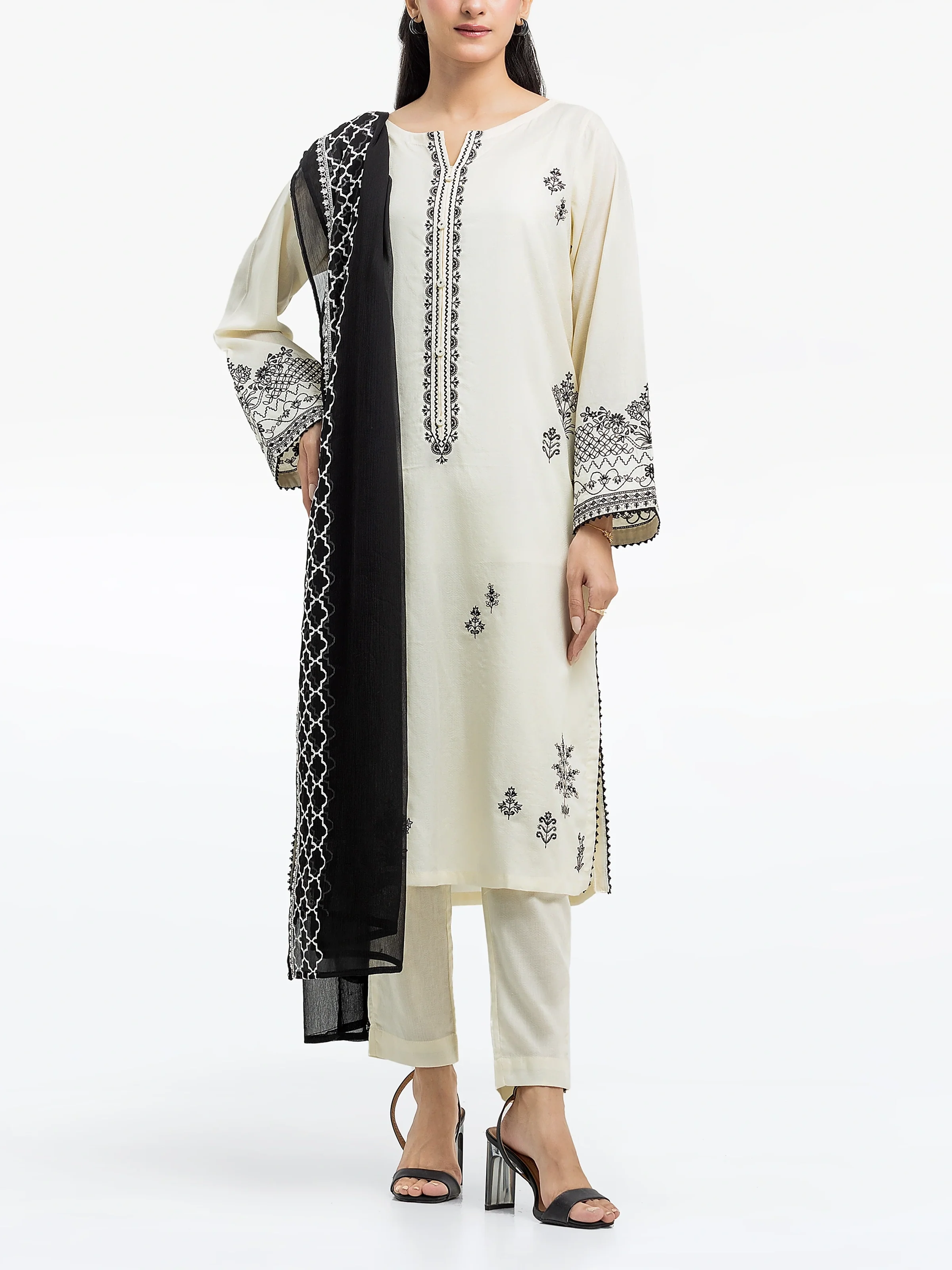 Pret Embroidered Dobby Suit - EWTKE24-81330-3P