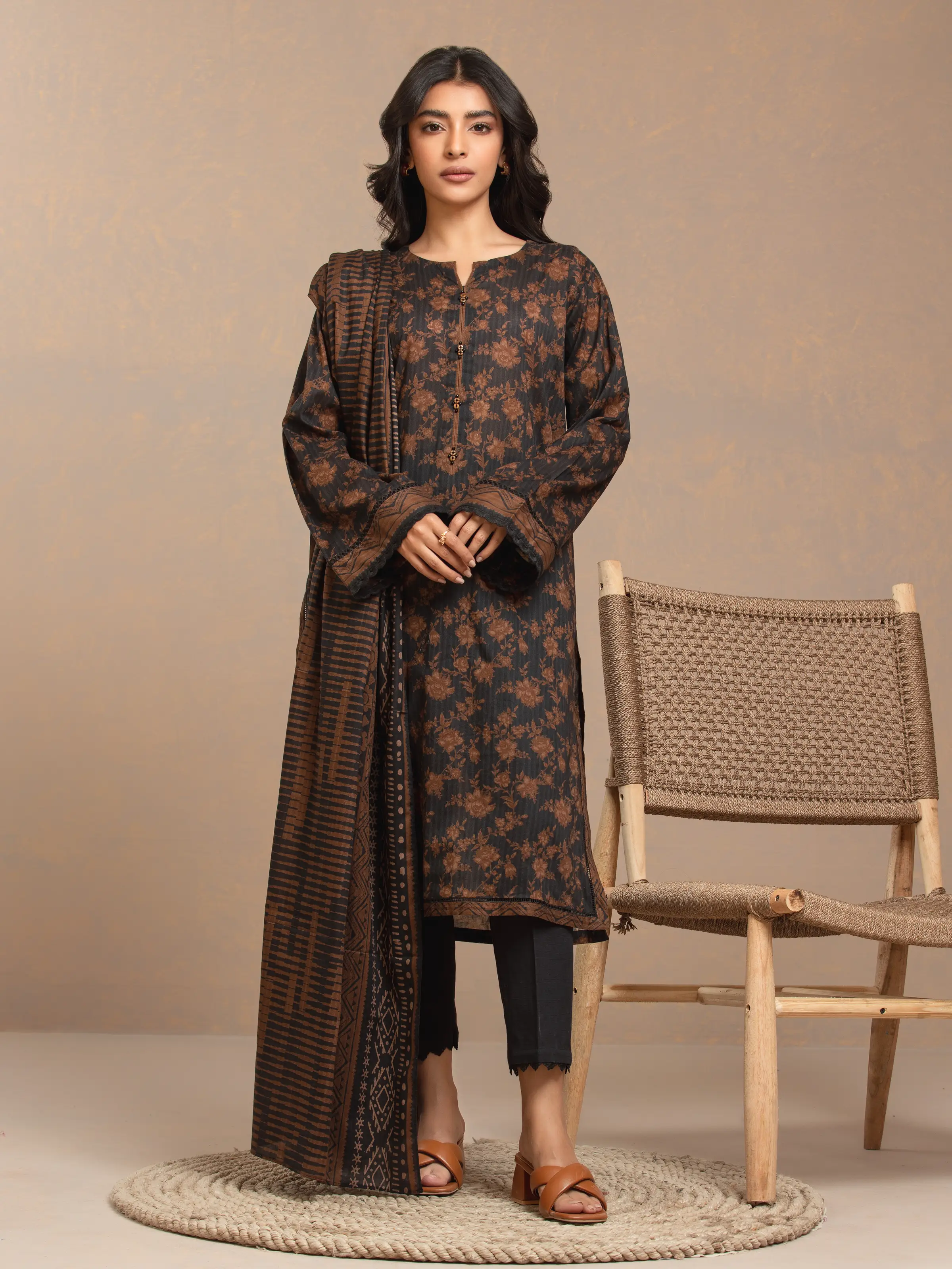 Unstitched Printed Khaddar Suit - EWU24A3-29502-3P
