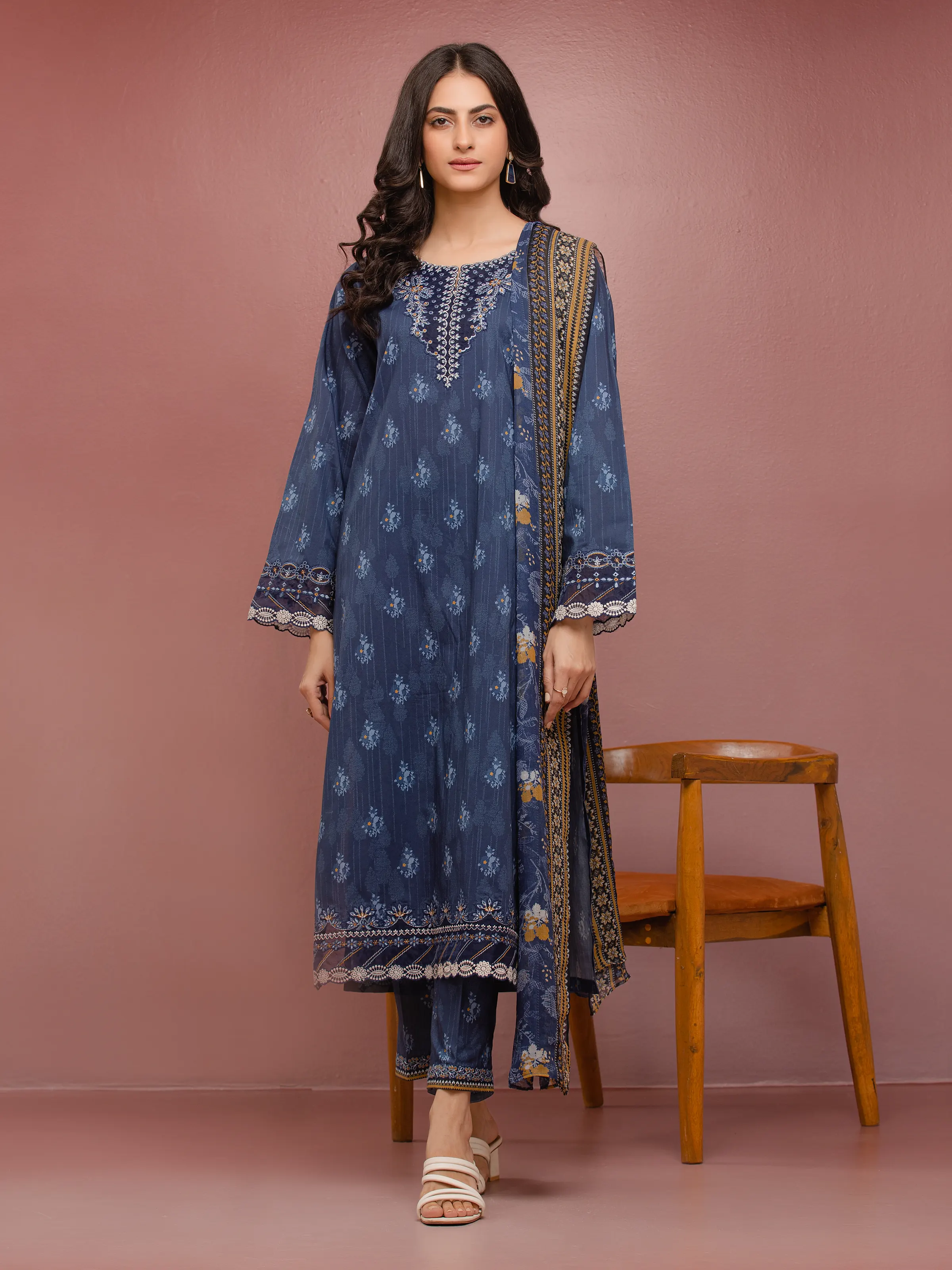 Unstitched Embroidered Cambric Suit - EWU5V2-31057-3P