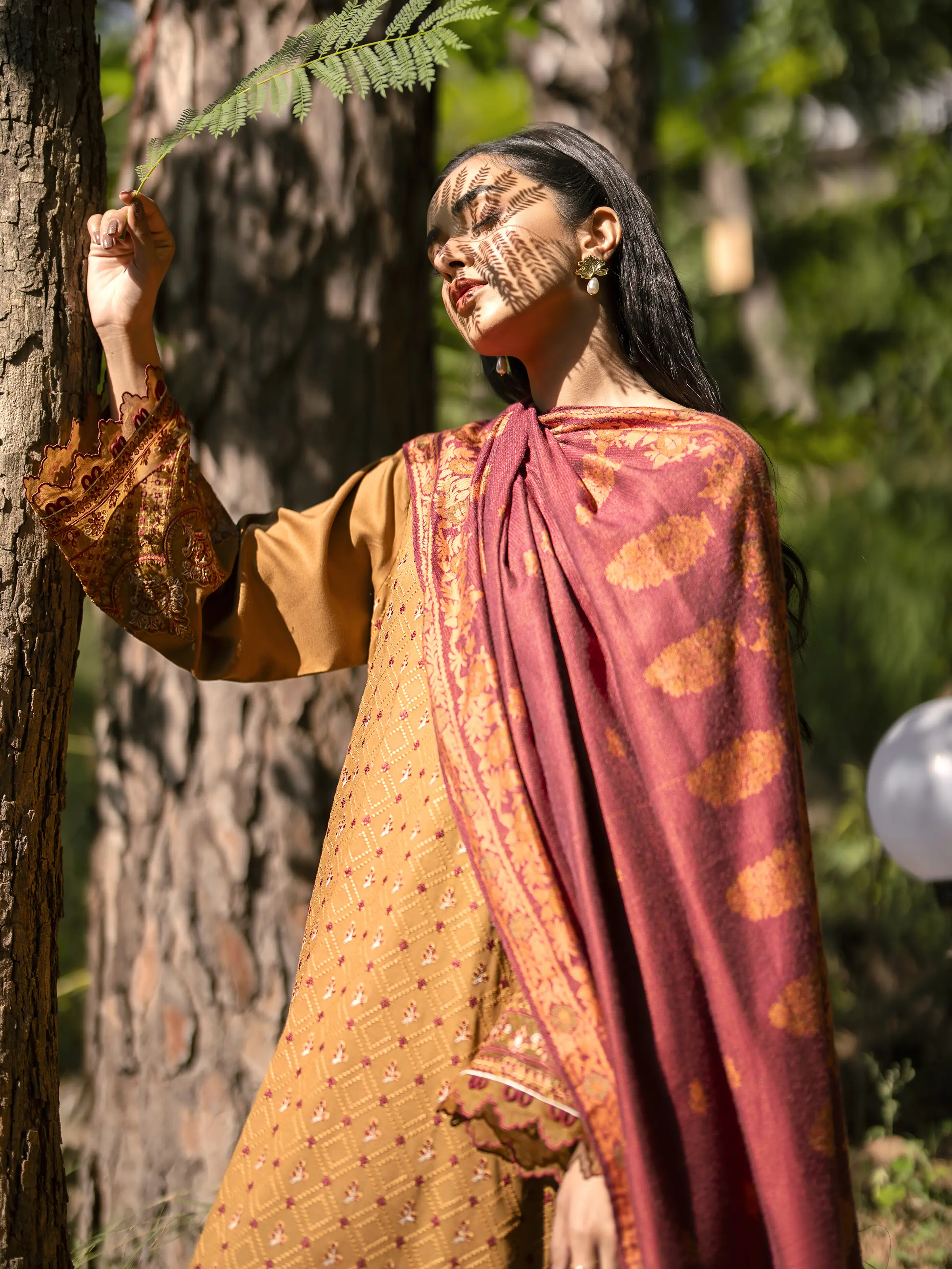 Unstitched Embroidered Marina Twill Suit - EWU24V14-30212-3P - Image 3