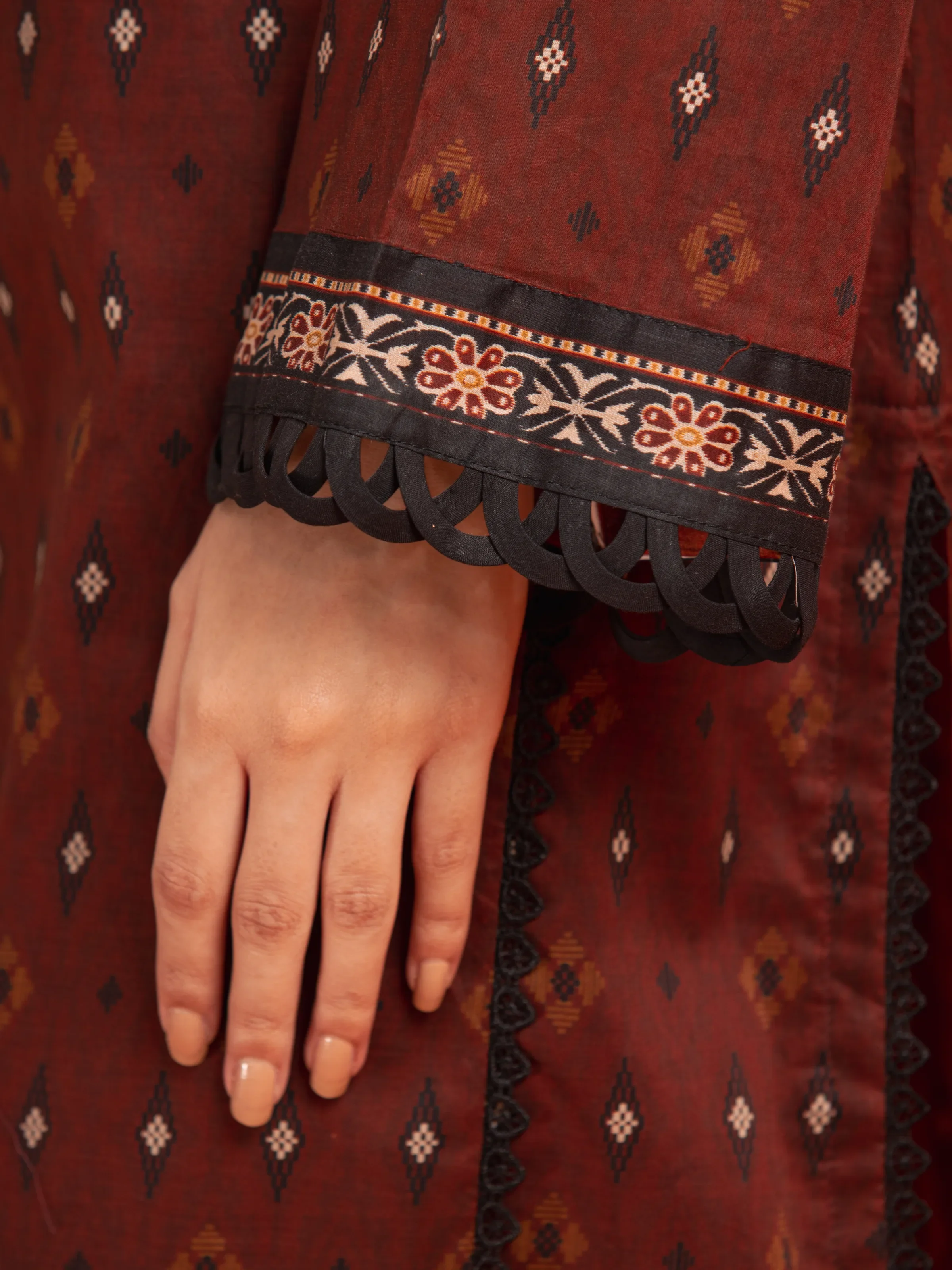 Unstitched Printed Khaddar Suit - EWU24A3-27055-3P - Image 4