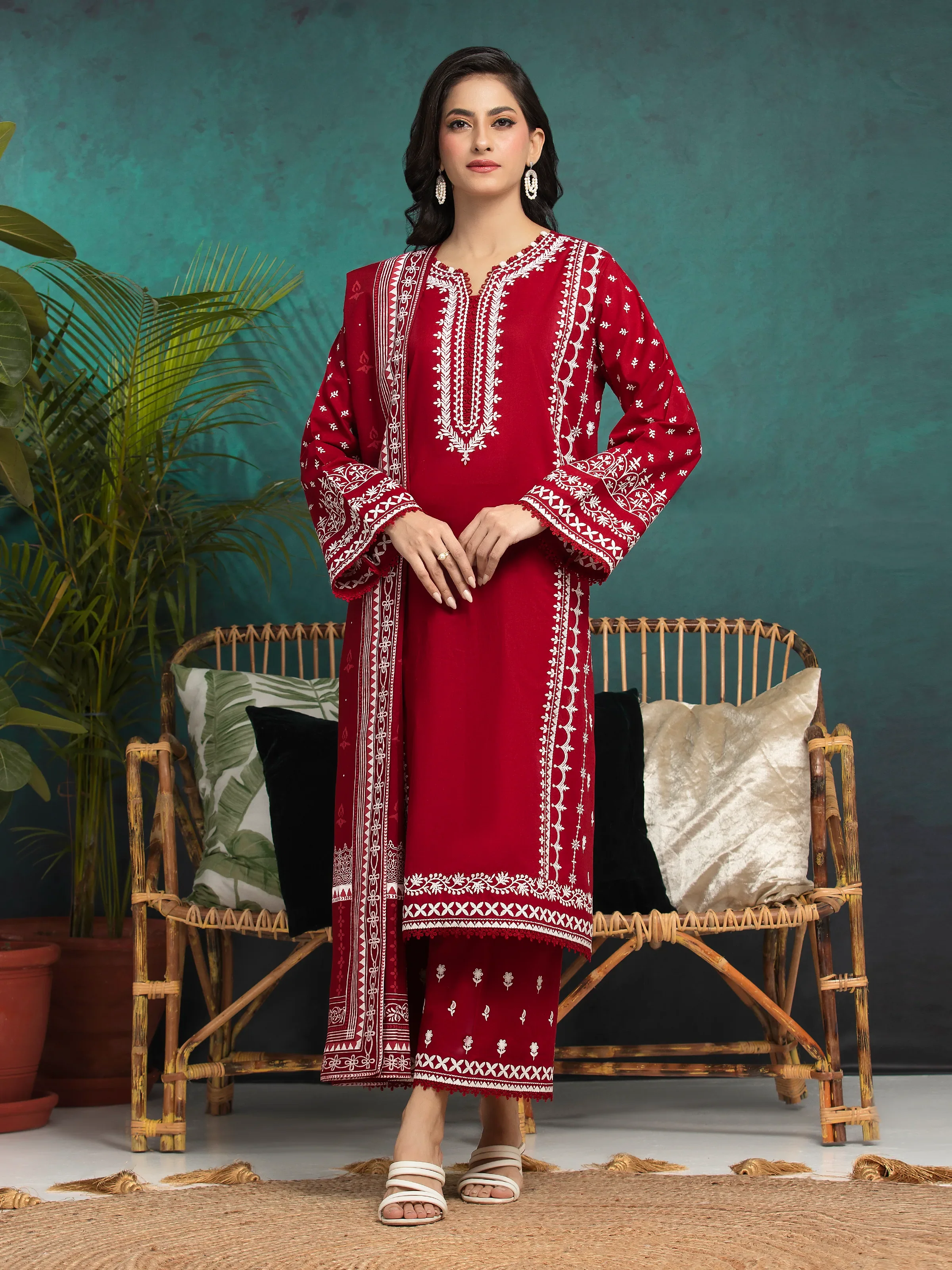 Unstitched Embroidered Cambric Suit - EWU5V2-31004-3P