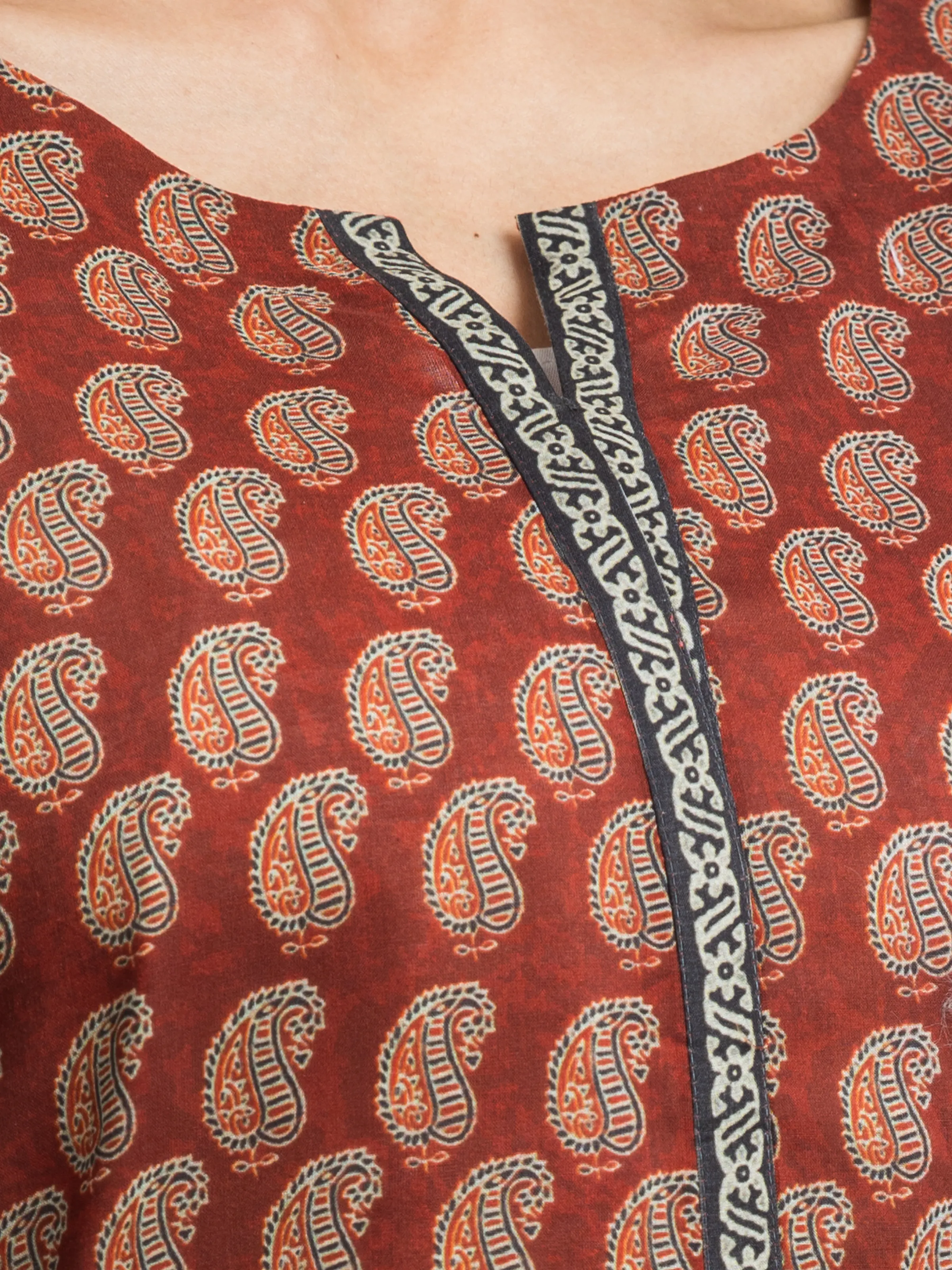 Unstitched Printed Cambric Shirt - EWU24A2-28354S - Image 2