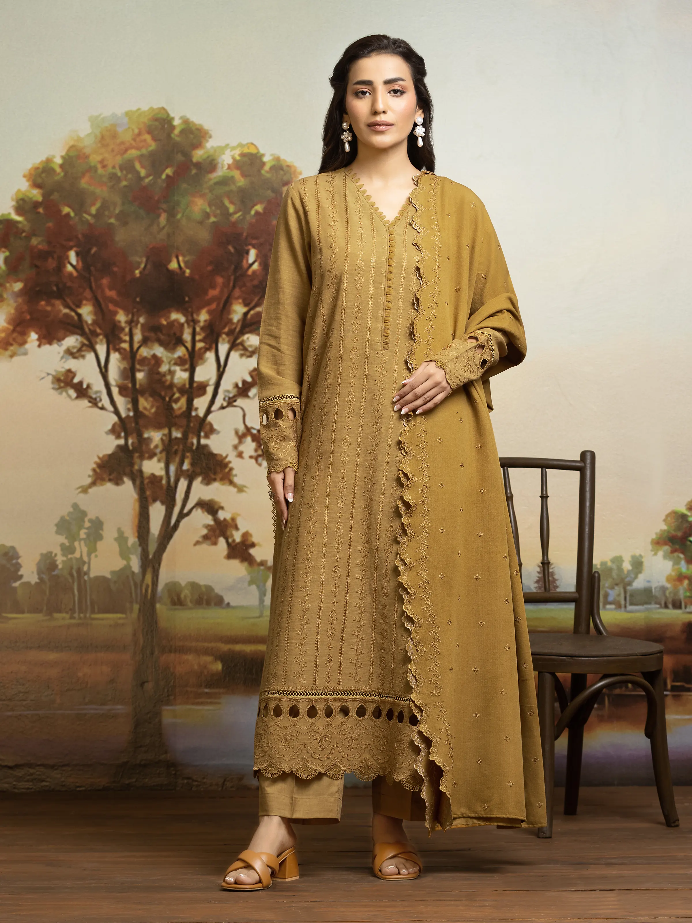 Unstitched Embroidered Khaddar Suit - EWU24V11-30302-3P