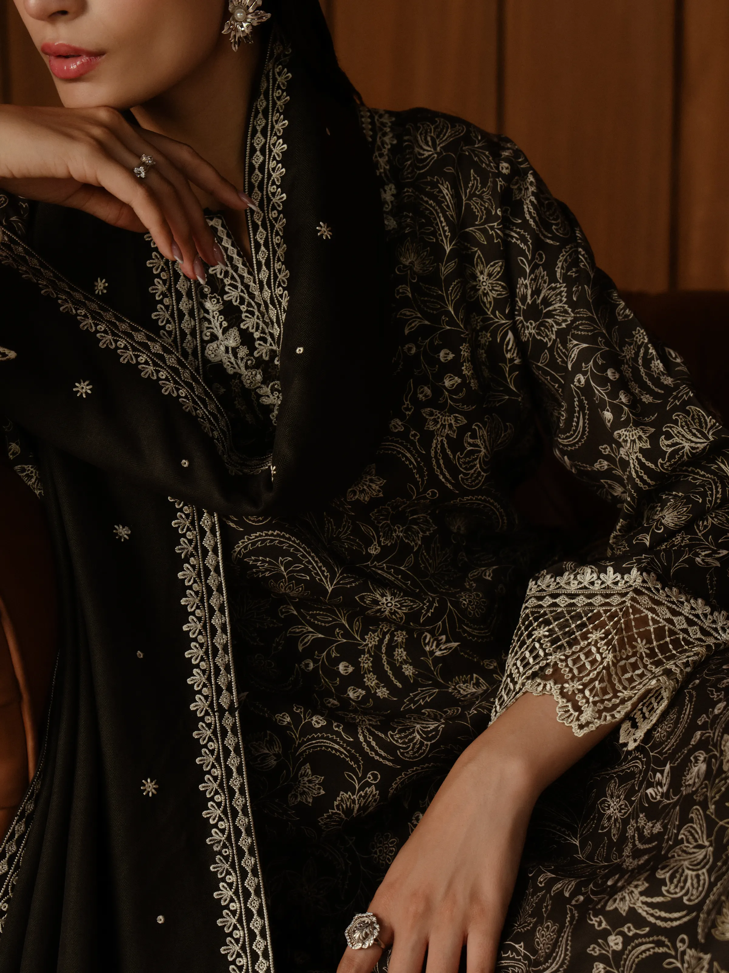Unstitched Embroidered Marina Twill Suit - EWU24V14-30185-3P - Image 6