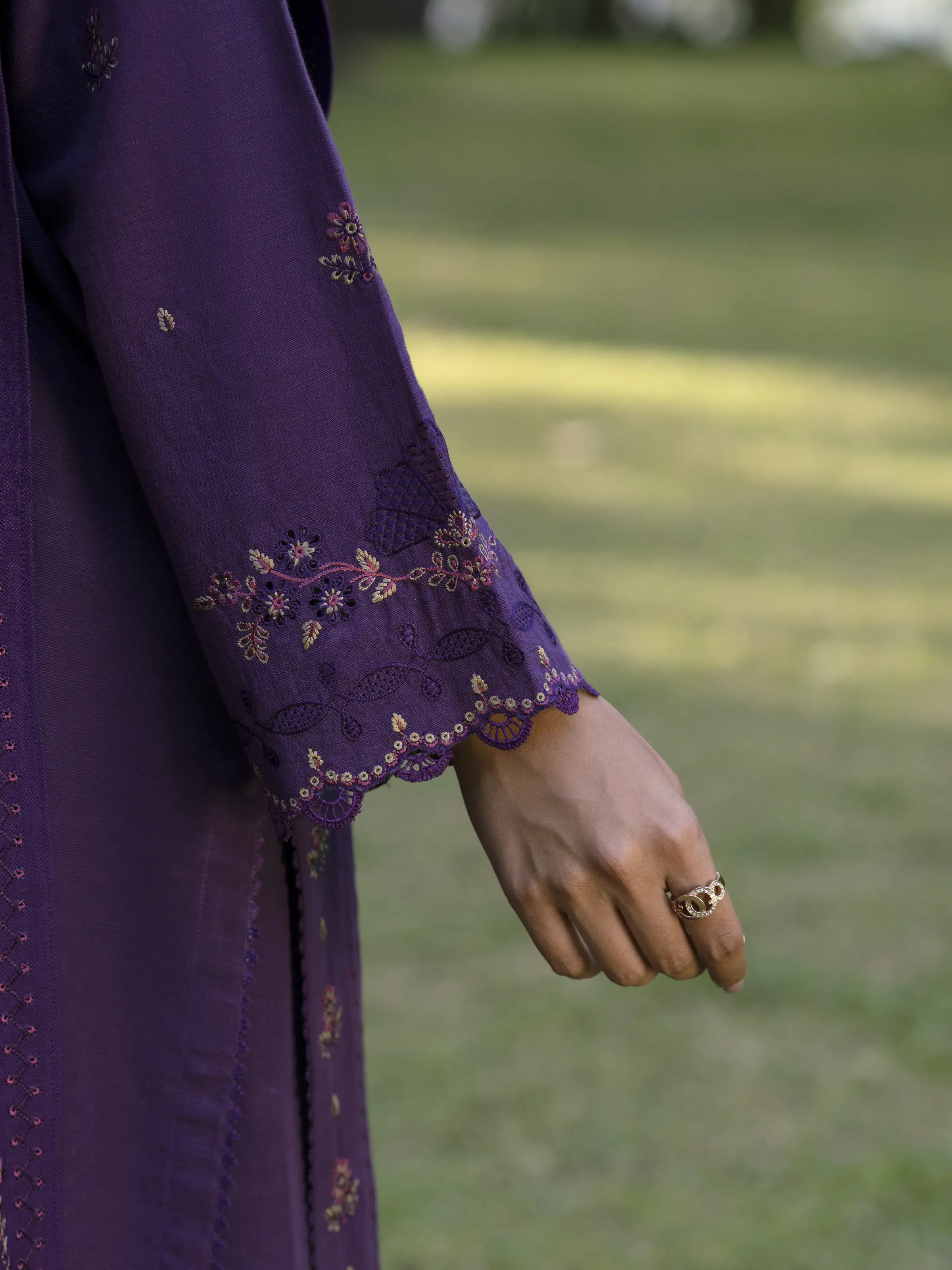 Unstitched Embroidered Marina Twill Suit - EWU24V14-30351-3P - Image 5
