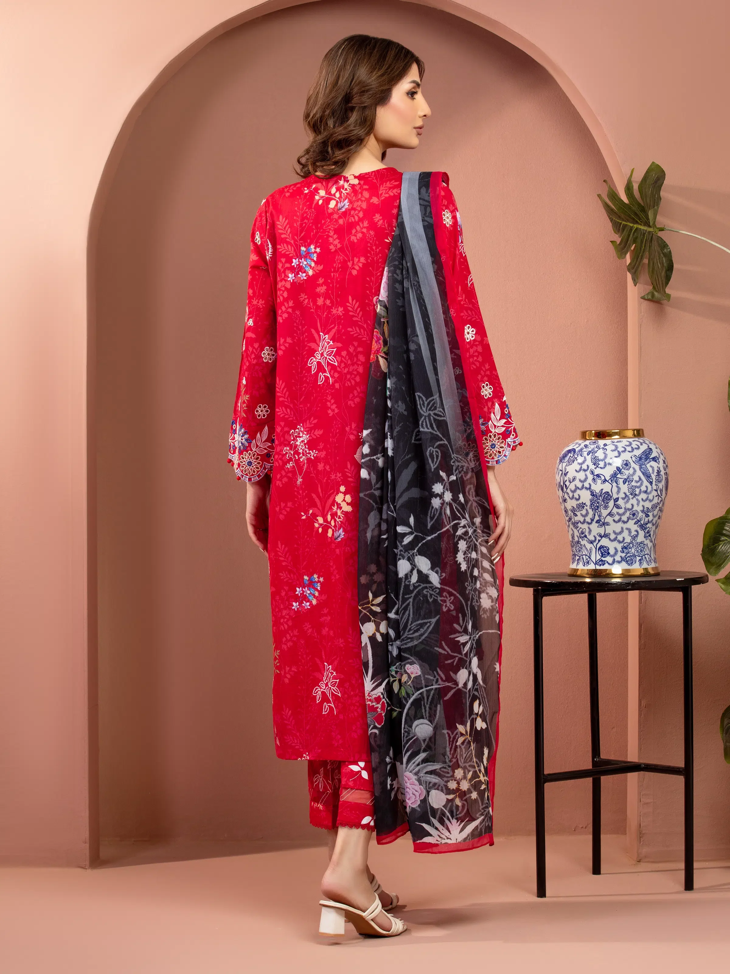 Unstitched  Embroidered Lawn Shirt - EWU5V1-31486S - Image 6