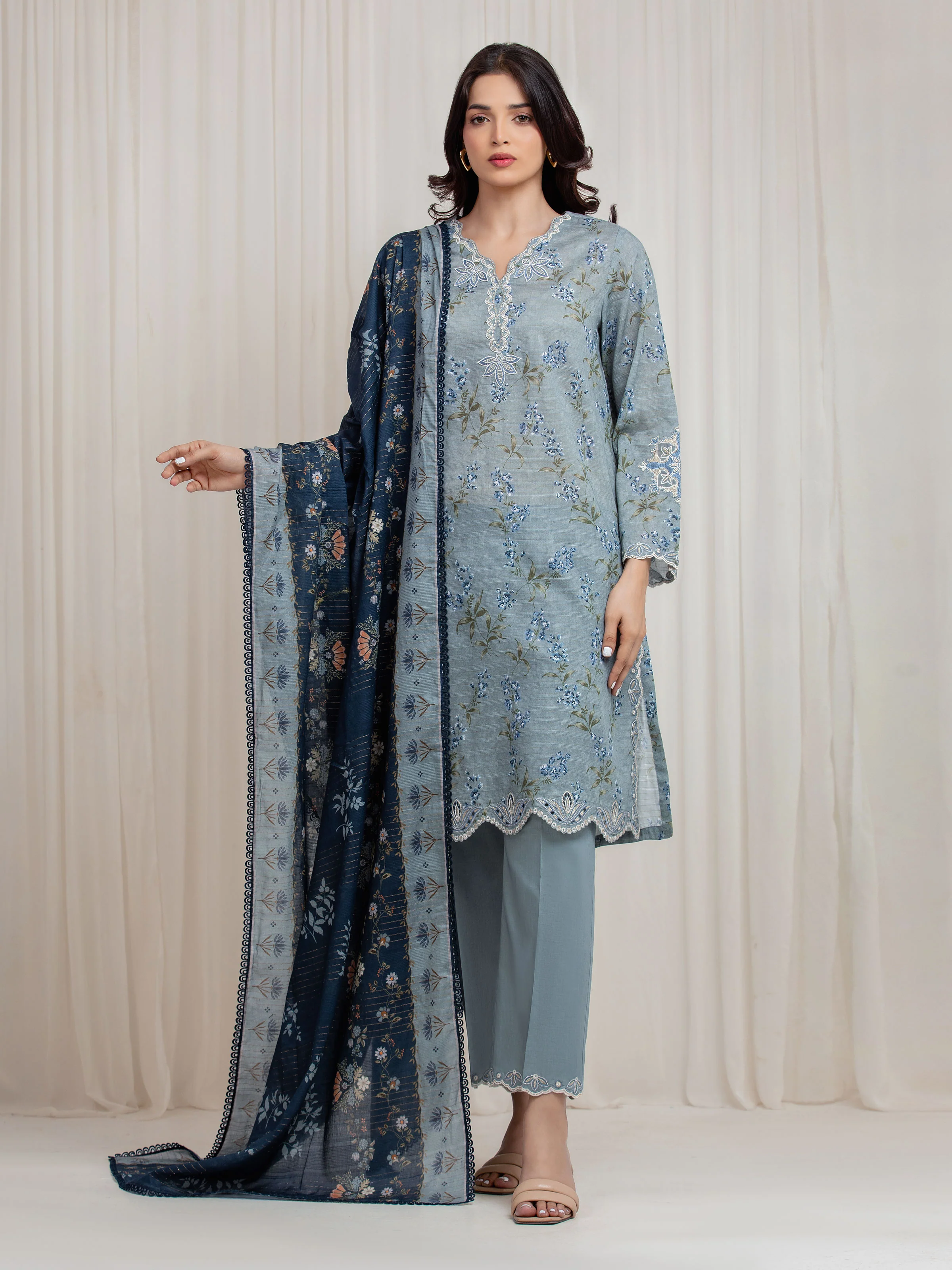 Unstitched Embroidered Zari Lawn Suit - EWU6V23-33420-3P