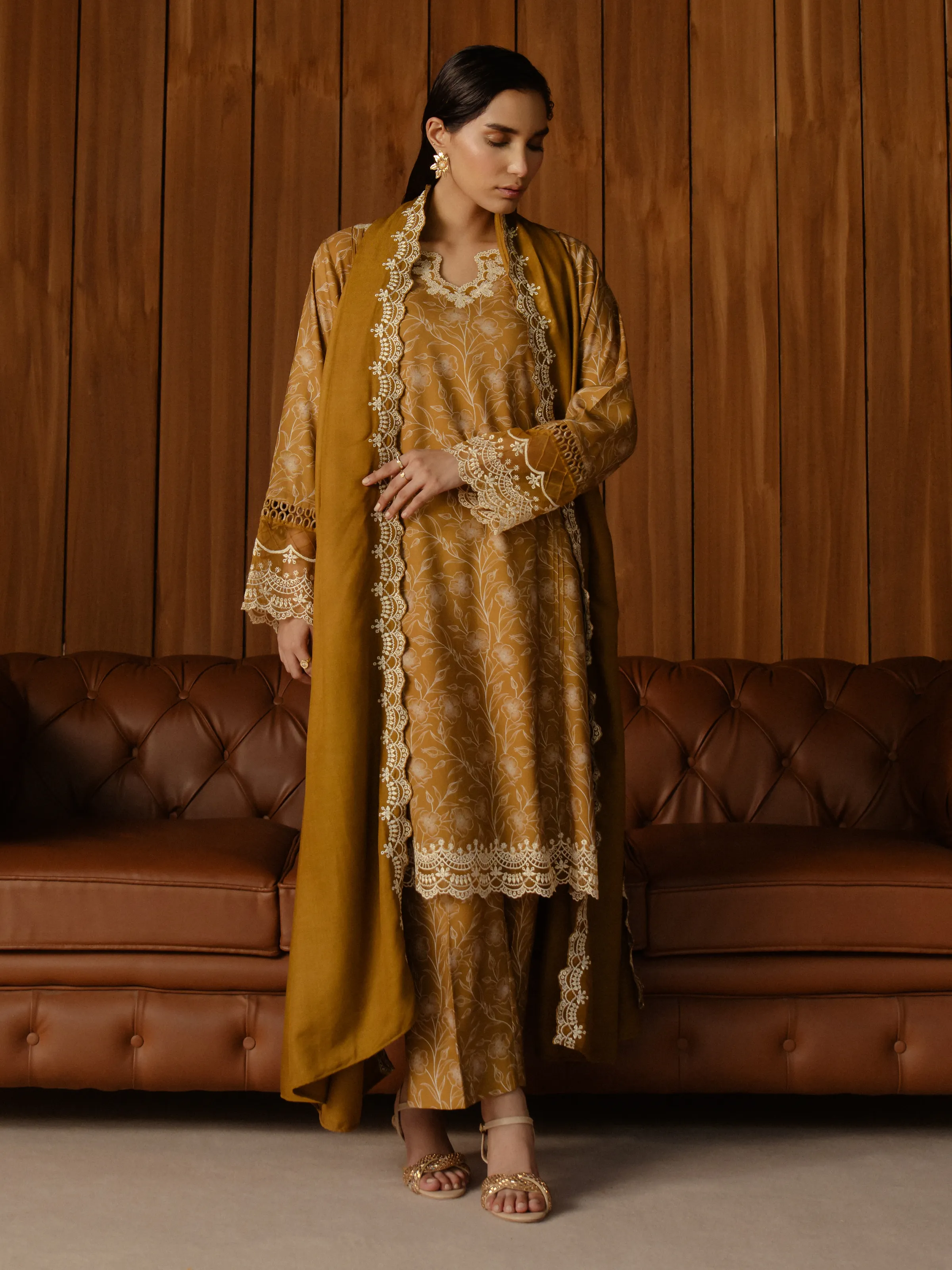 Unstitched Embroidered Marina Twill Suit - EWU24V14-30178-3P