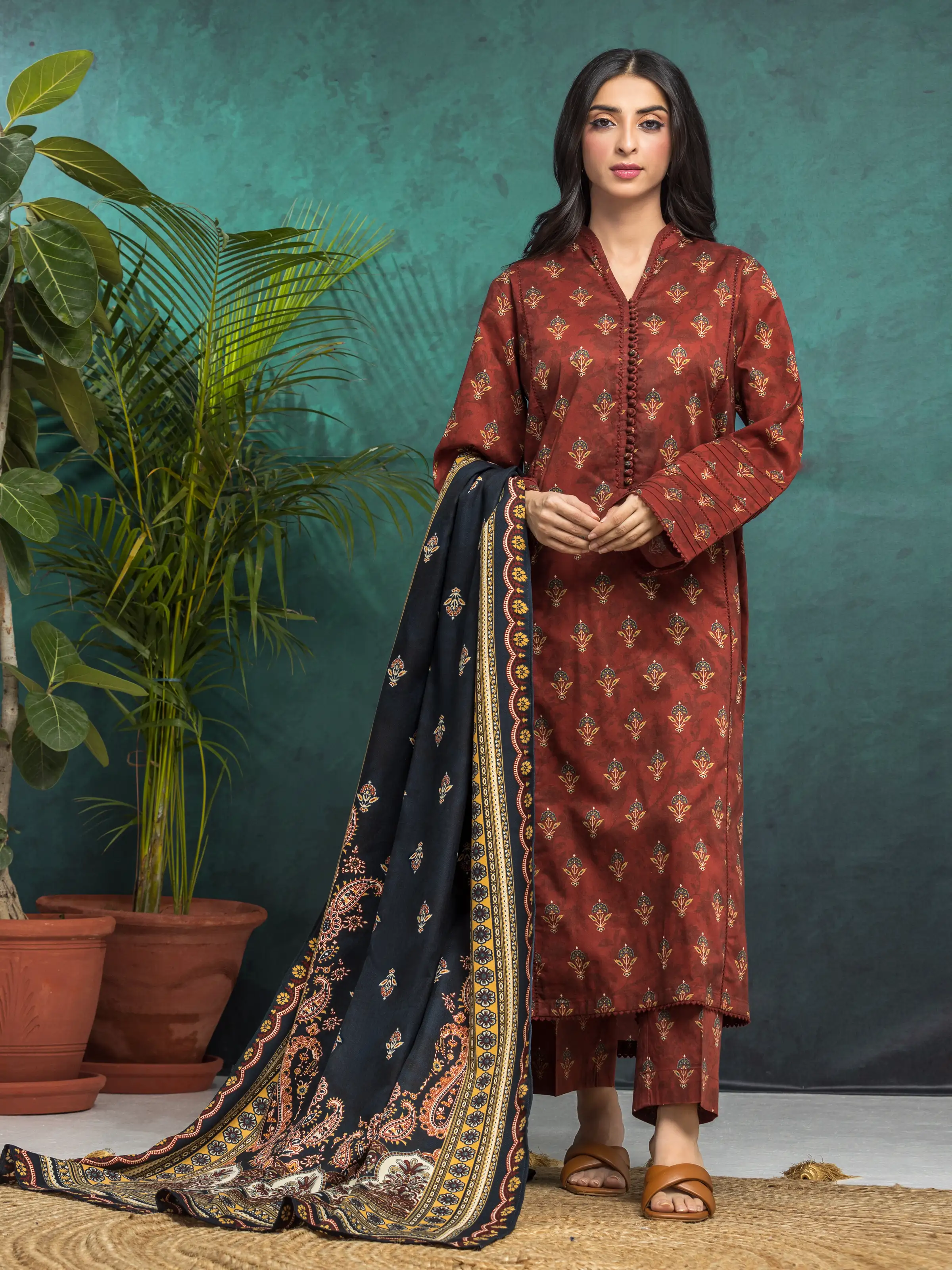 Unstitched Printed Khaddar Suit - EWU24M3-087-3P