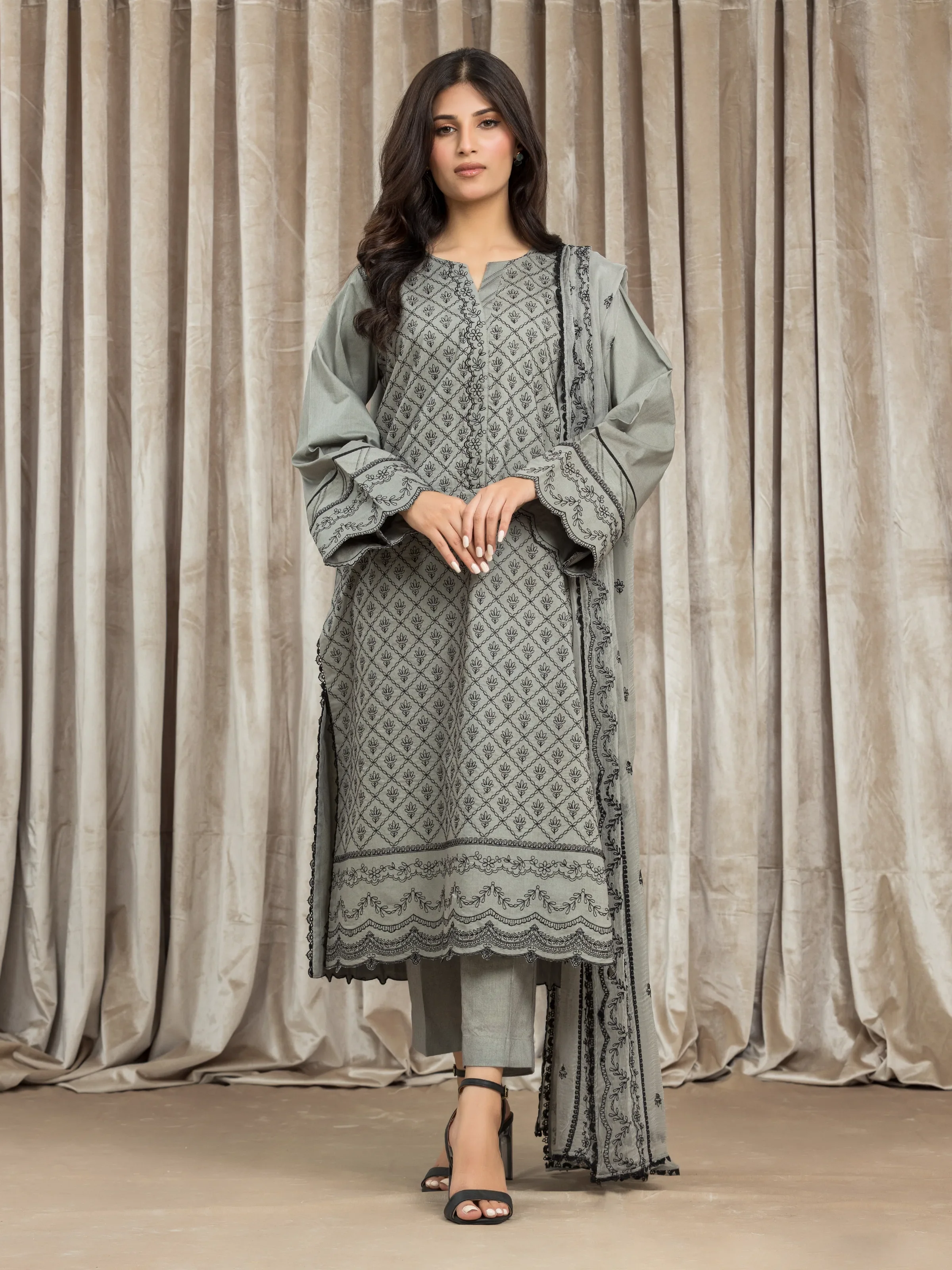 Unstitched Embroidered Cambric Suit - EWU24V2-30146-3P
