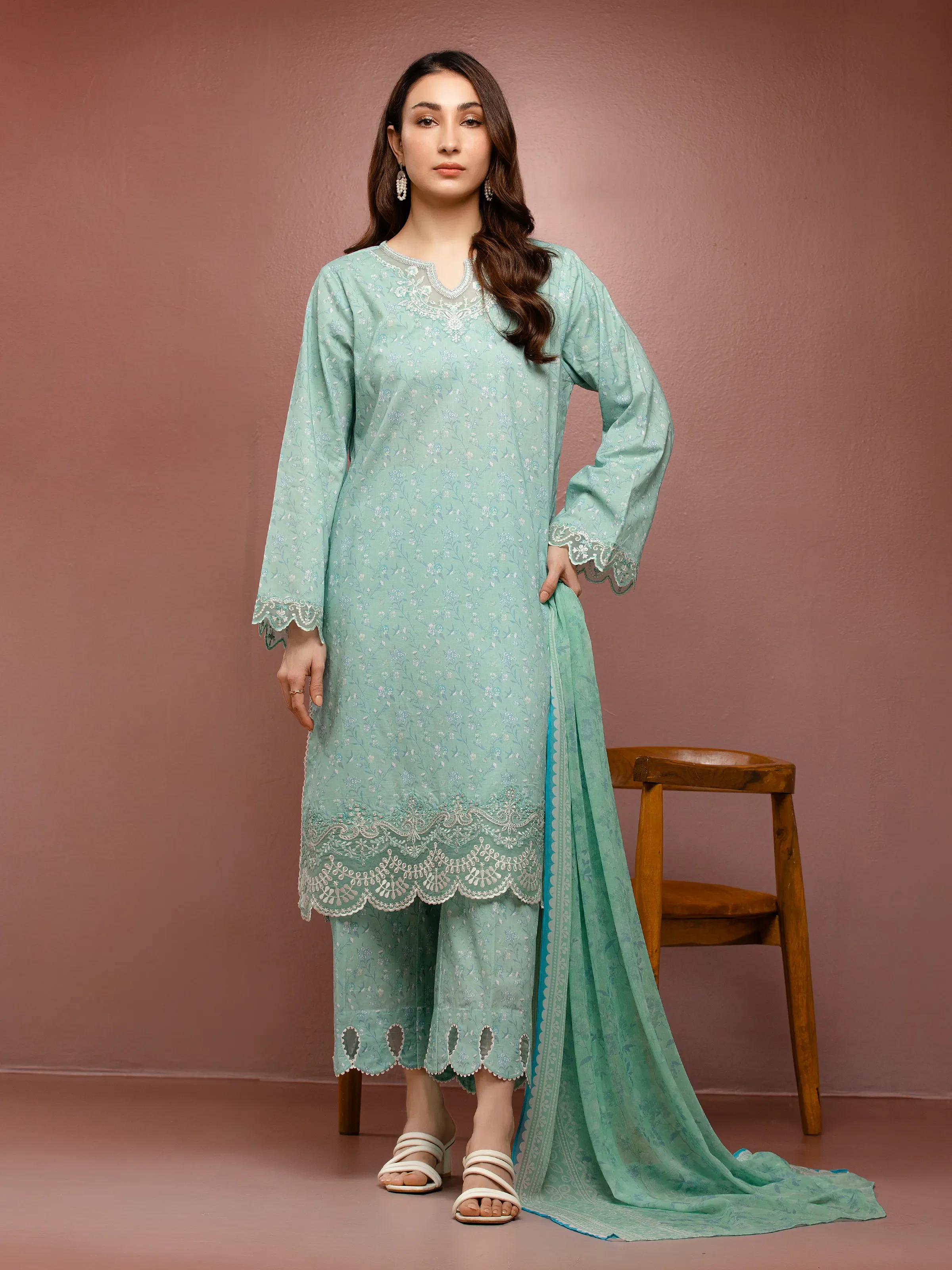 Unstitched Embroidered Cambric Suit - EWU5V2-31075-3P