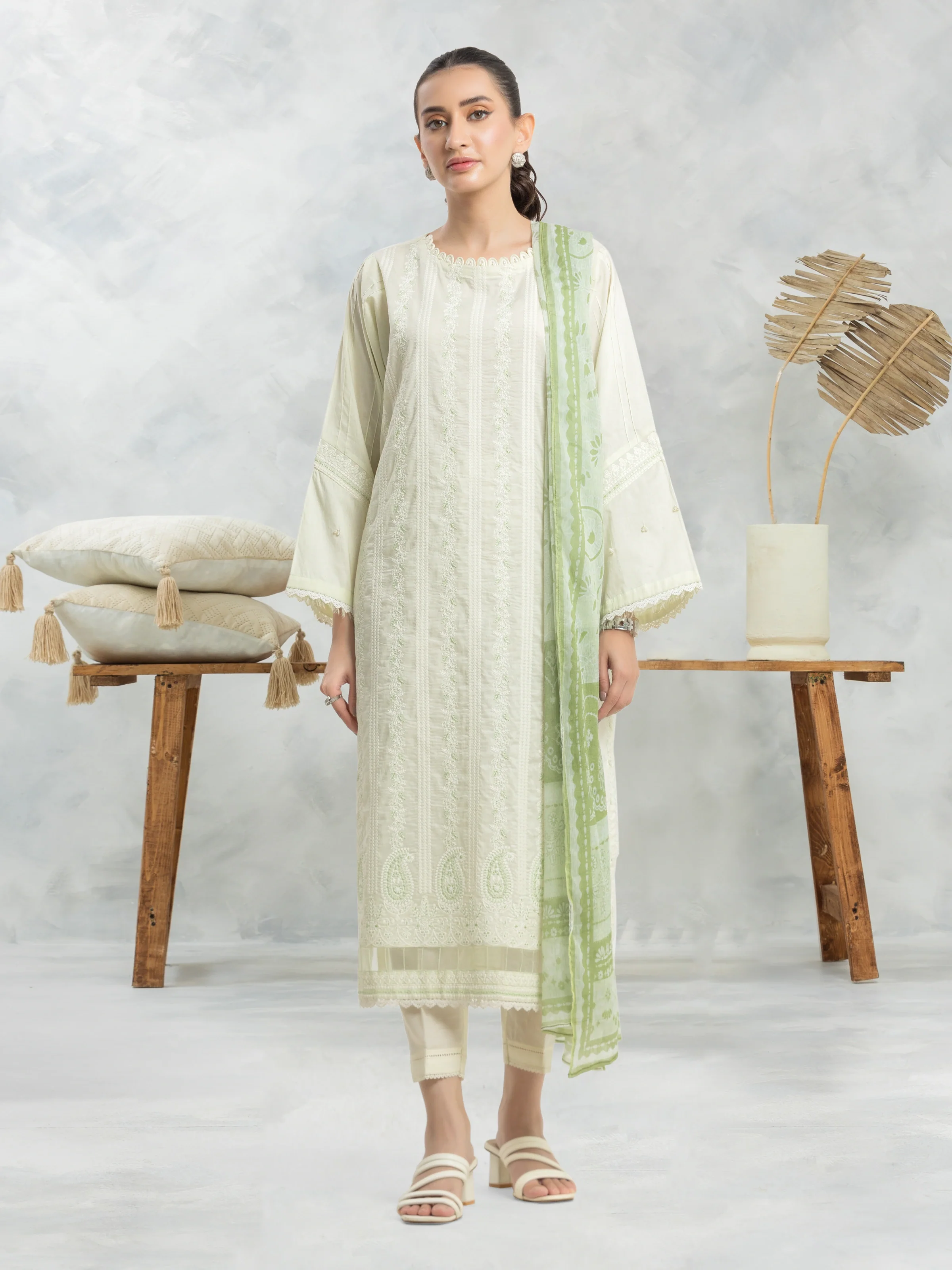 Unstitched Embroidered Cambric Suit - EWU24V2-28625-3P